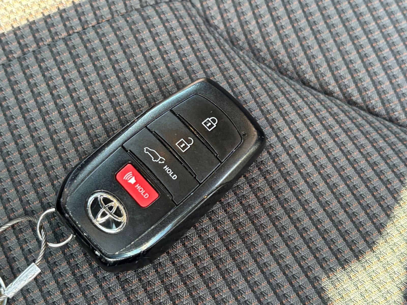 Thumbnail: 2025 Toyota Highlander - 21