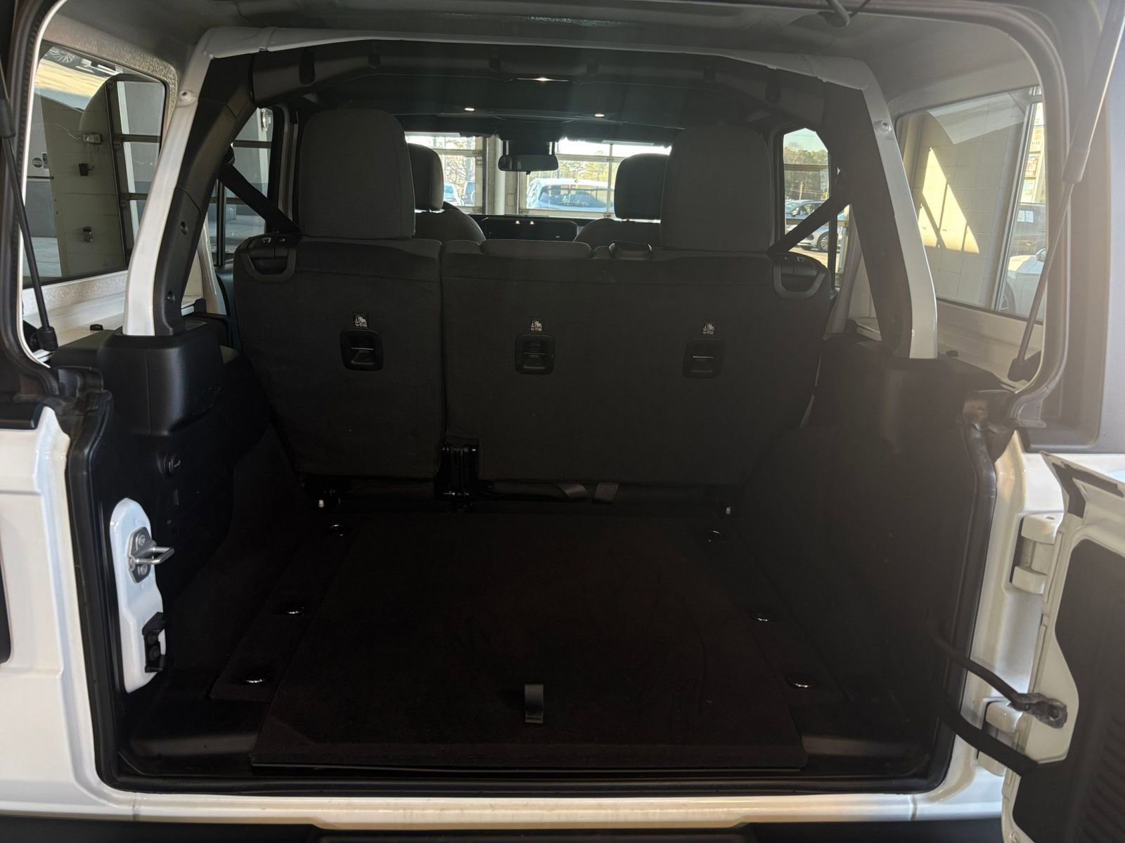 Thumbnail: 2025 Jeep Wrangler - 35