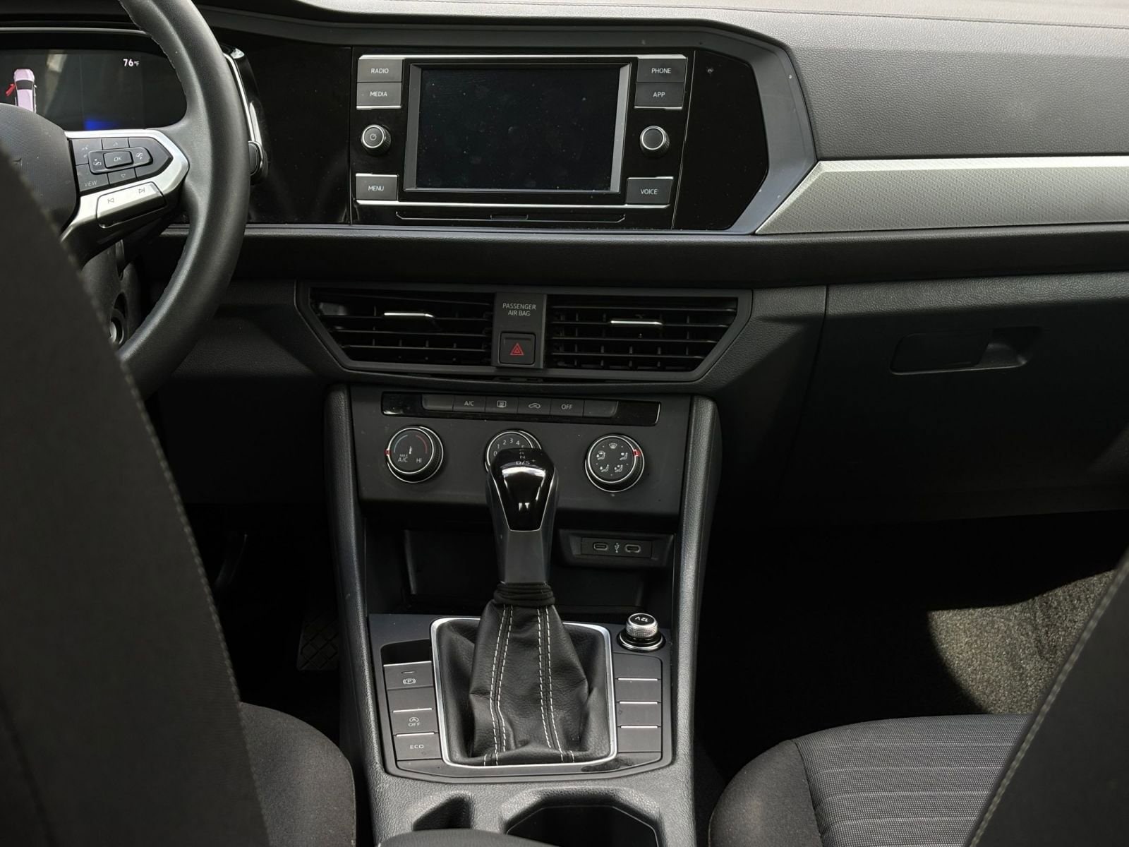 2024 Volkswagen Jetta S 18