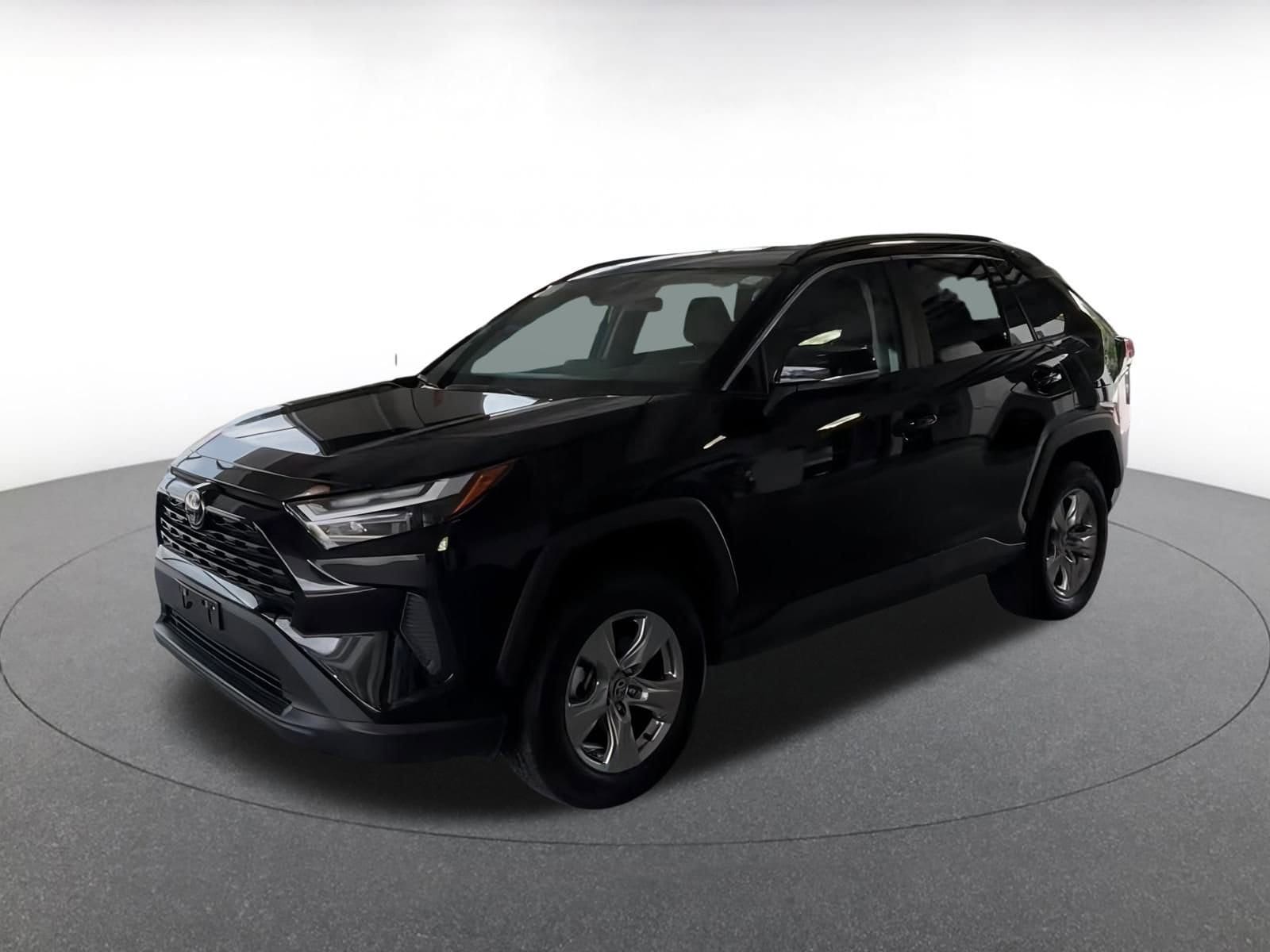 Thumbnail: 2024 Toyota RAV4 - 10