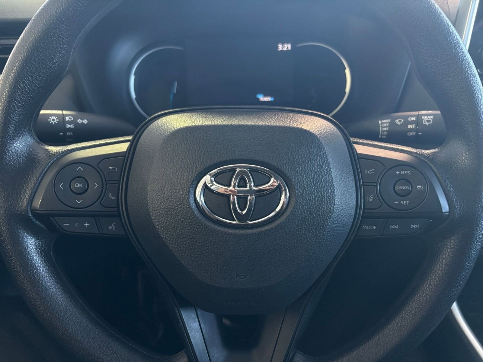 Thumbnail: 2025 Toyota RAV4 - 27