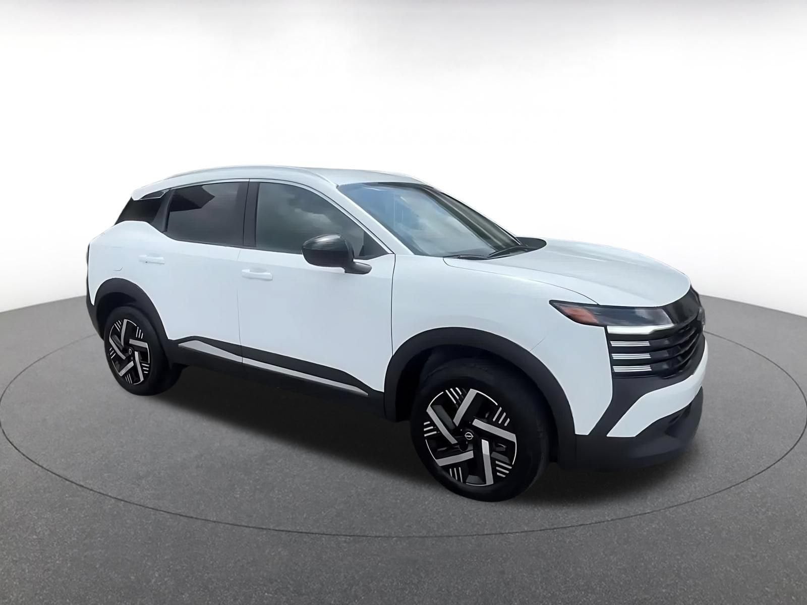 Thumbnail: 2026 Nissan Kicks - 2