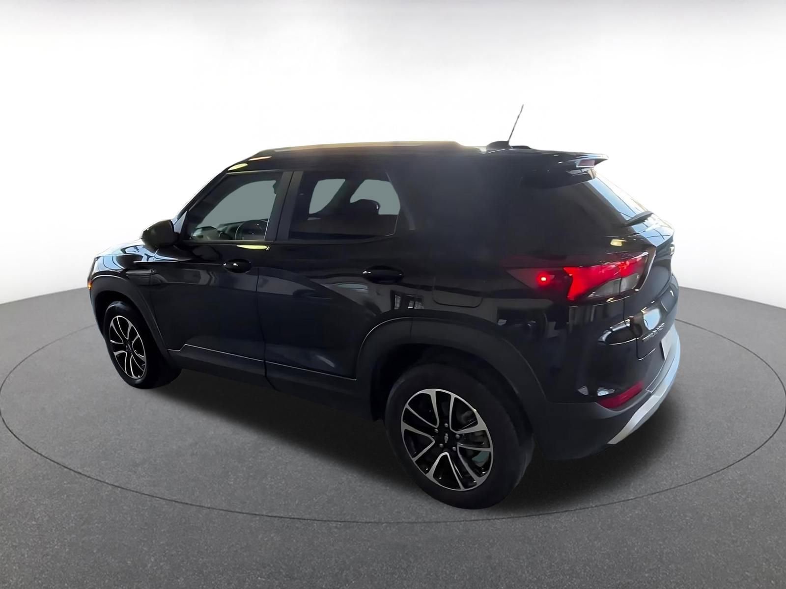 Thumbnail: 2025 Chevrolet TrailBlazer - 10