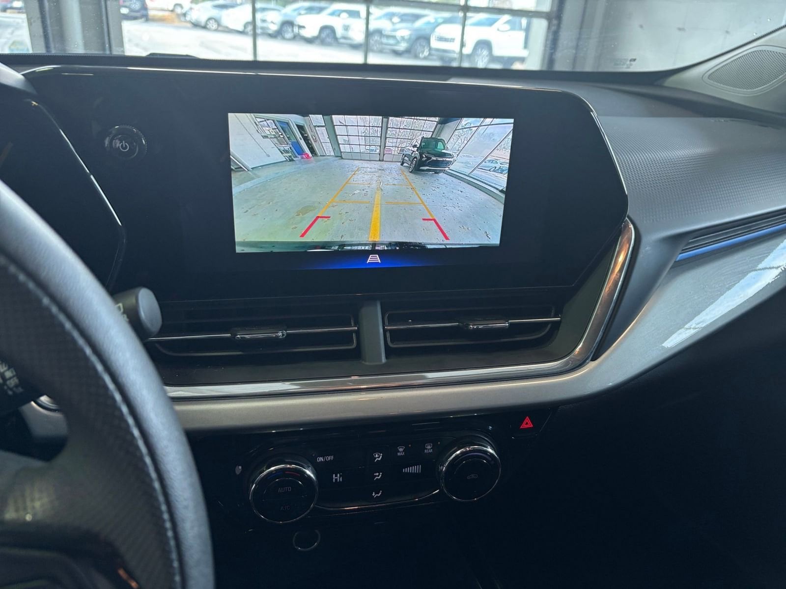 Thumbnail: 2025 Chevrolet Trax - 21