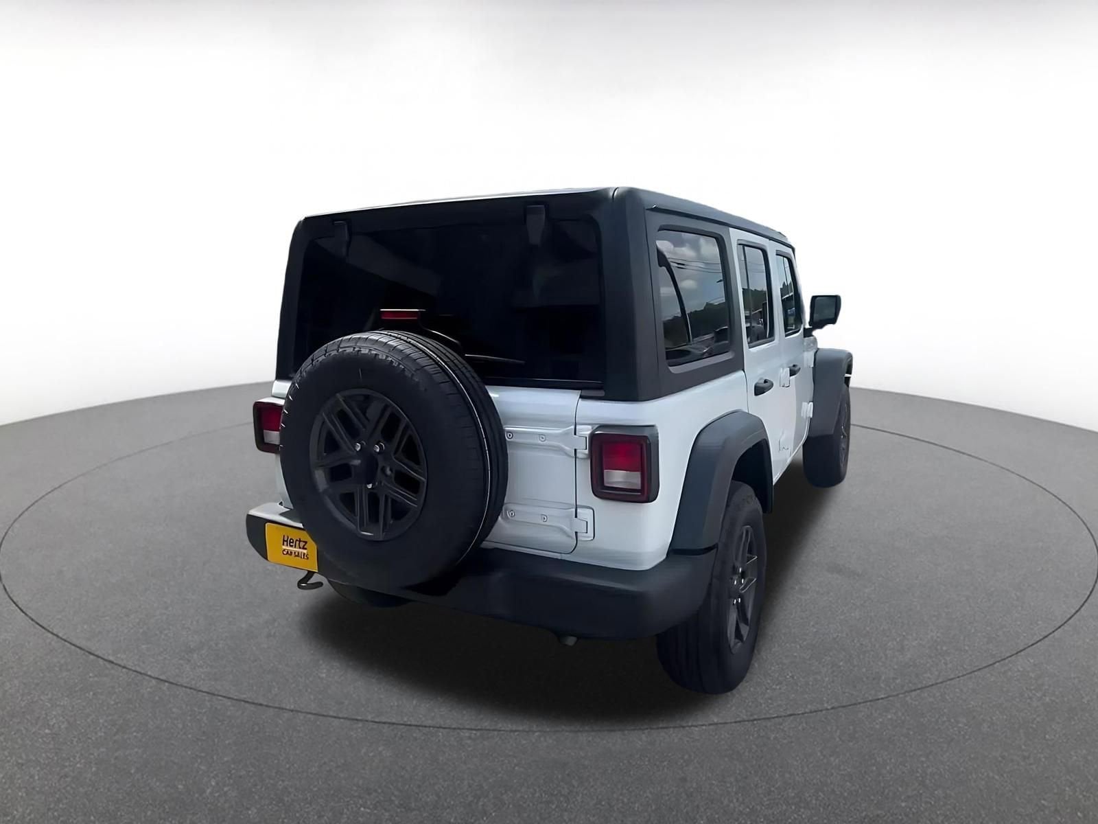 Thumbnail: 2025 Jeep Wrangler - 15