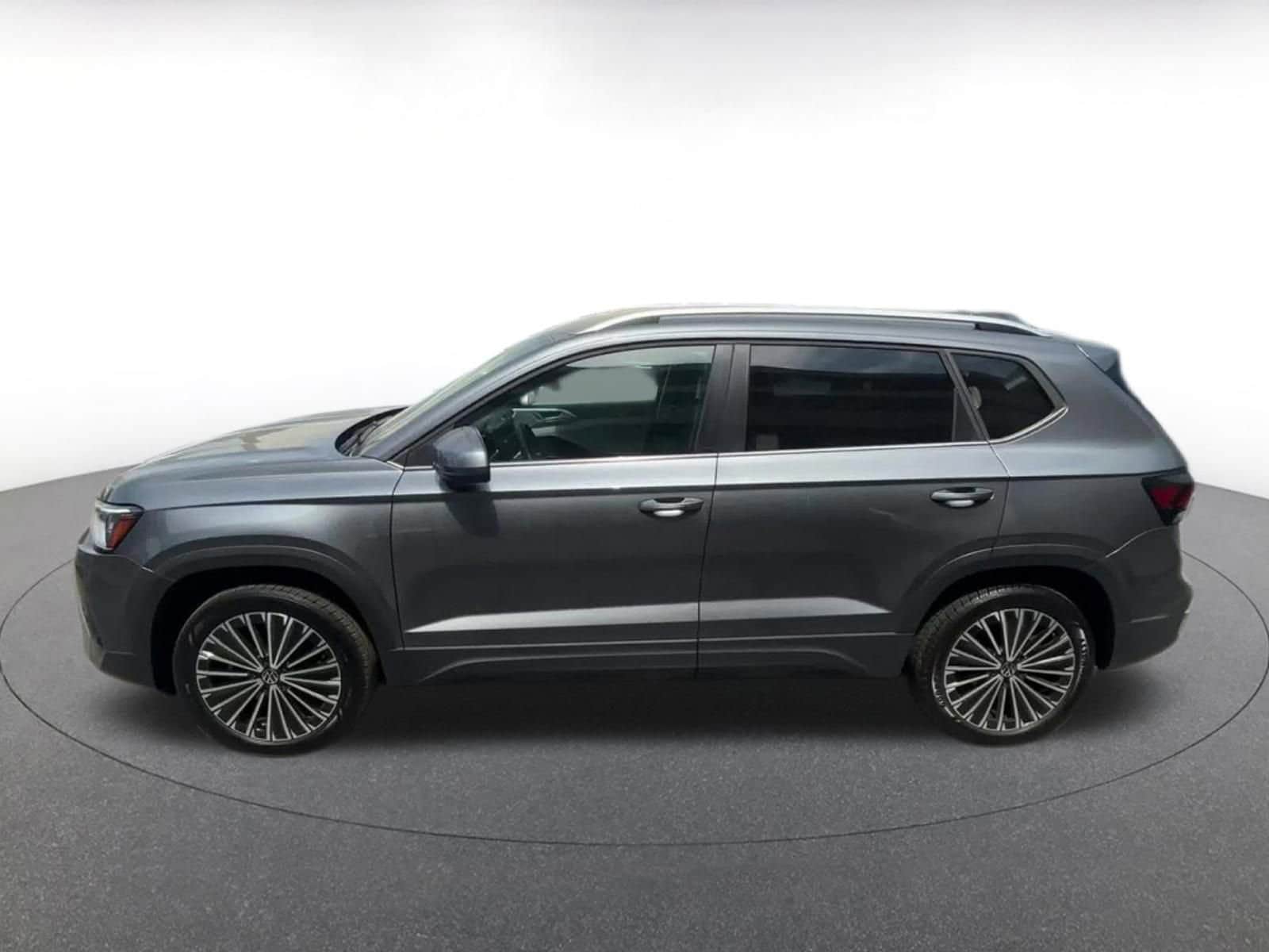 Thumbnail: 2025 Volkswagen Taos - 8