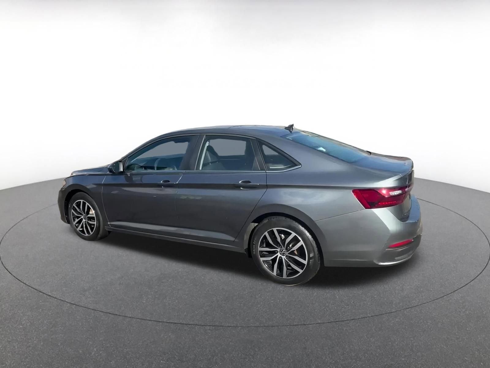 Thumbnail: 2025 Volkswagen Jetta - 11