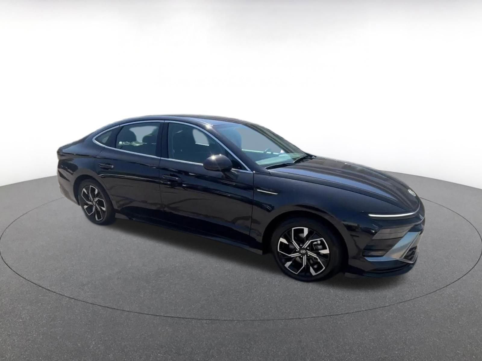 Thumbnail: 2025 Hyundai Sonata - 2