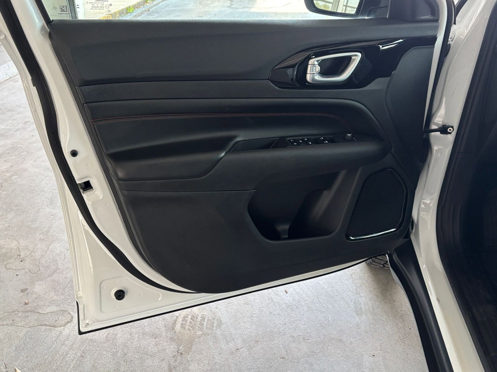 Thumbnail: 2025 Jeep Compass - 20