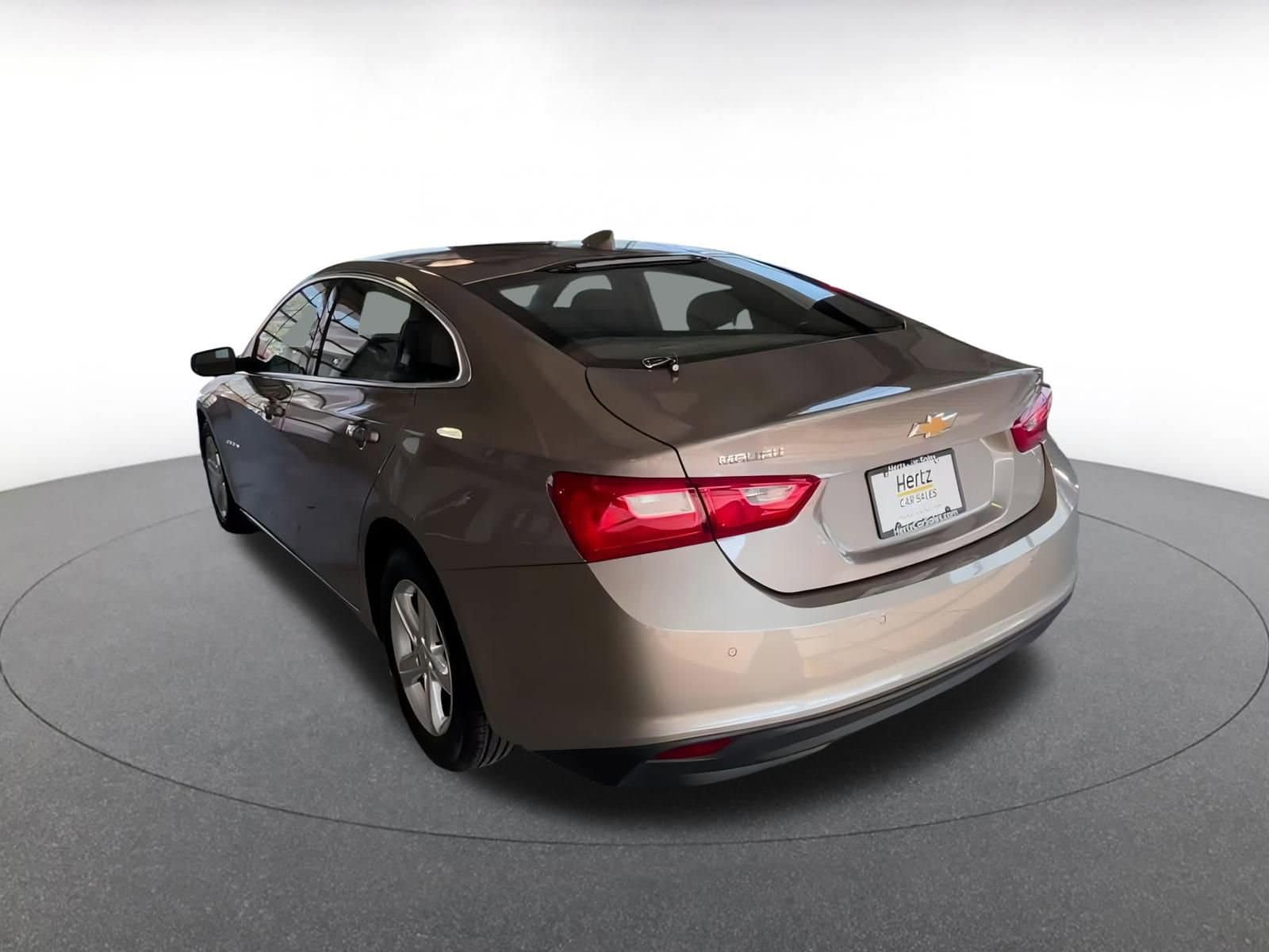 Thumbnail: 2024 Chevrolet Malibu - 11
