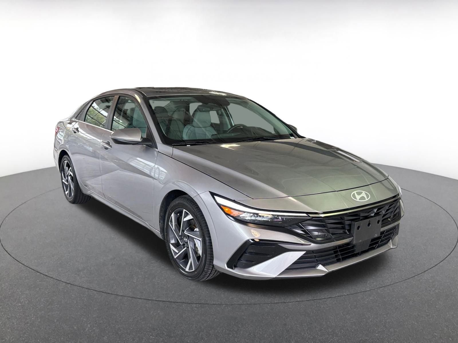 Thumbnail: 2025 Hyundai Elantra - 1