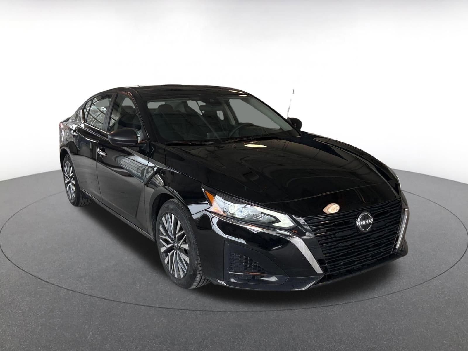 Thumbnail: 2025 Nissan Altima - 1