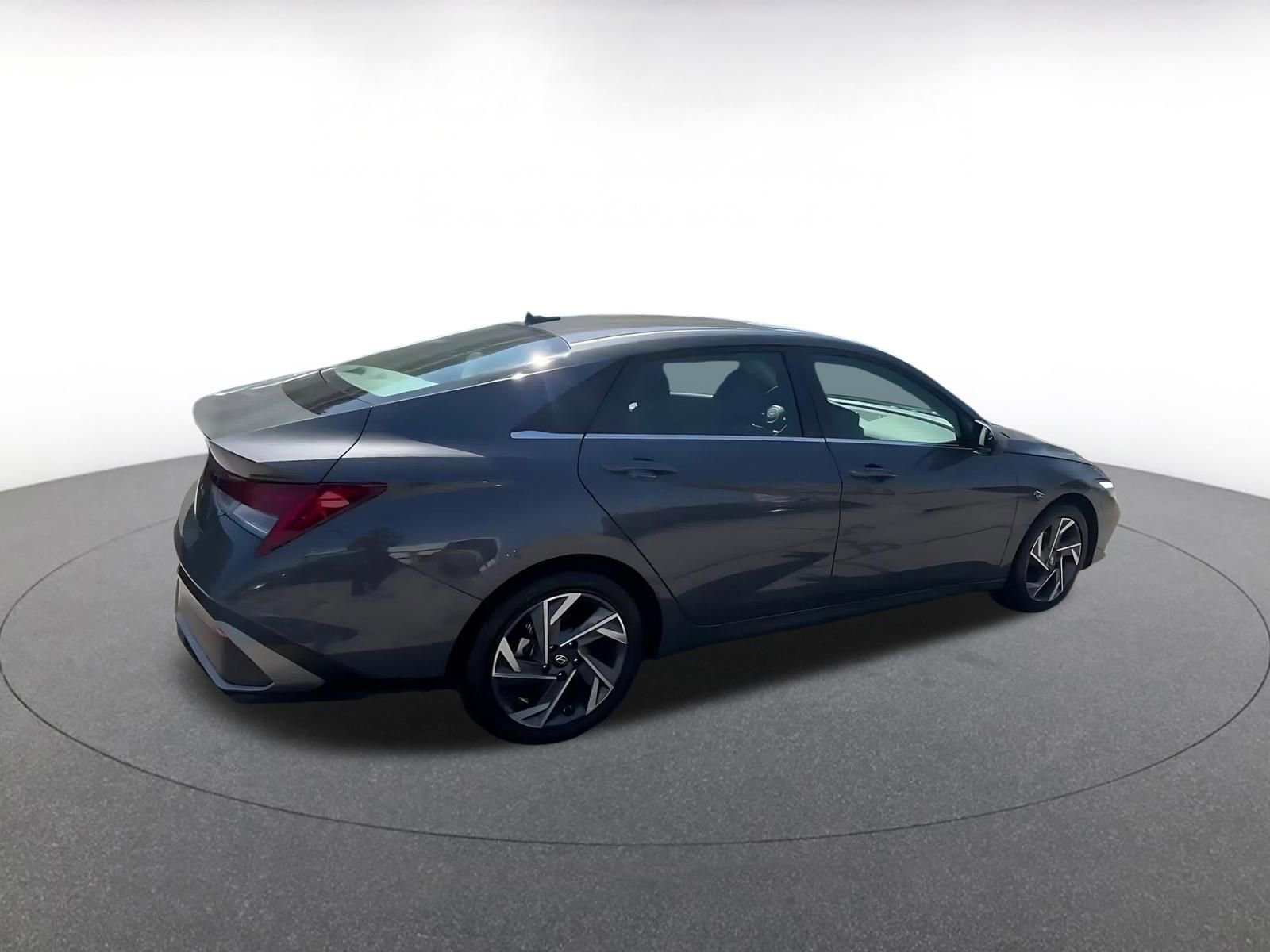 Thumbnail: 2025 Hyundai Elantra - 15
