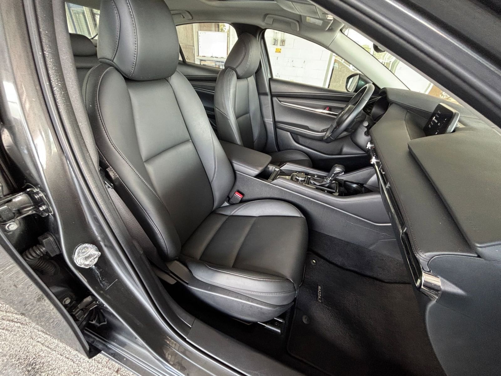 Thumbnail: 2025 Mazda Mazda3 - 35