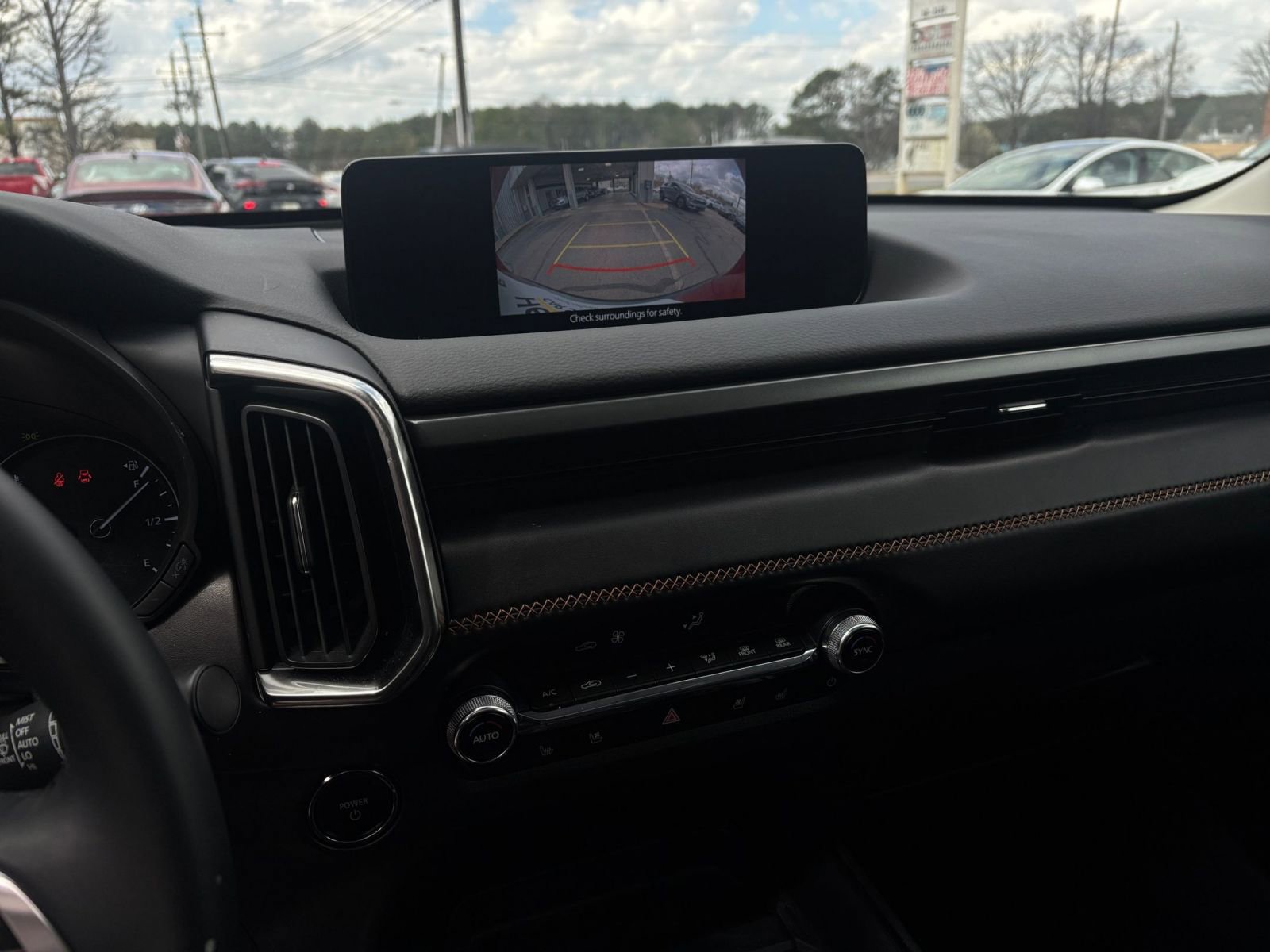 Thumbnail: 2025 Mazda CX-50 - 26