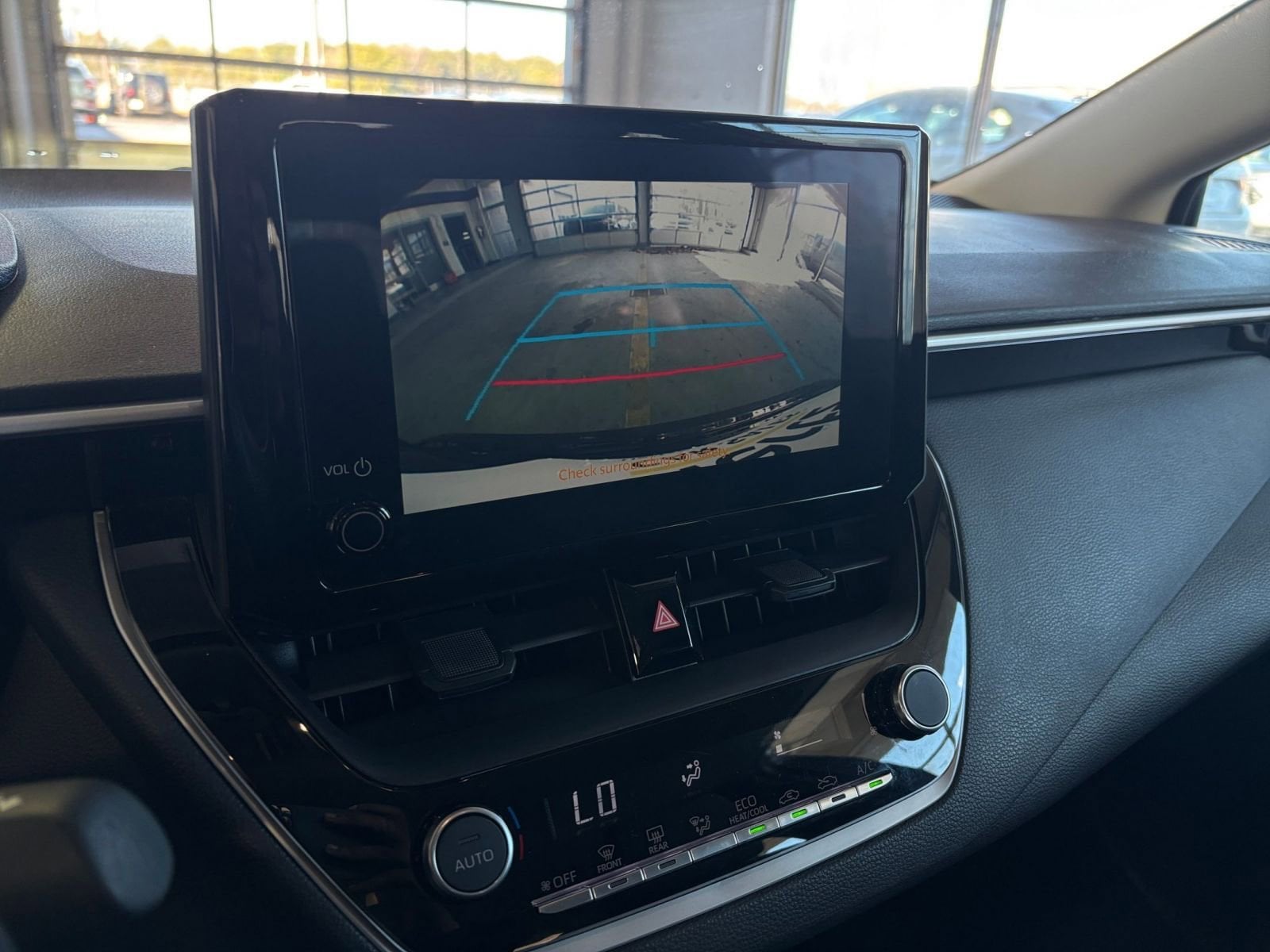 Thumbnail: 2025 Toyota Corolla - 17