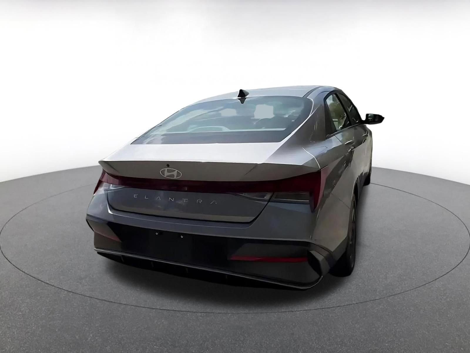 Thumbnail: 2025 Hyundai Elantra - 13