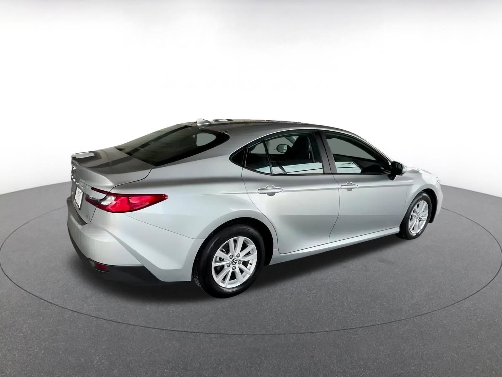 Thumbnail: 2025 Toyota Camry - 13