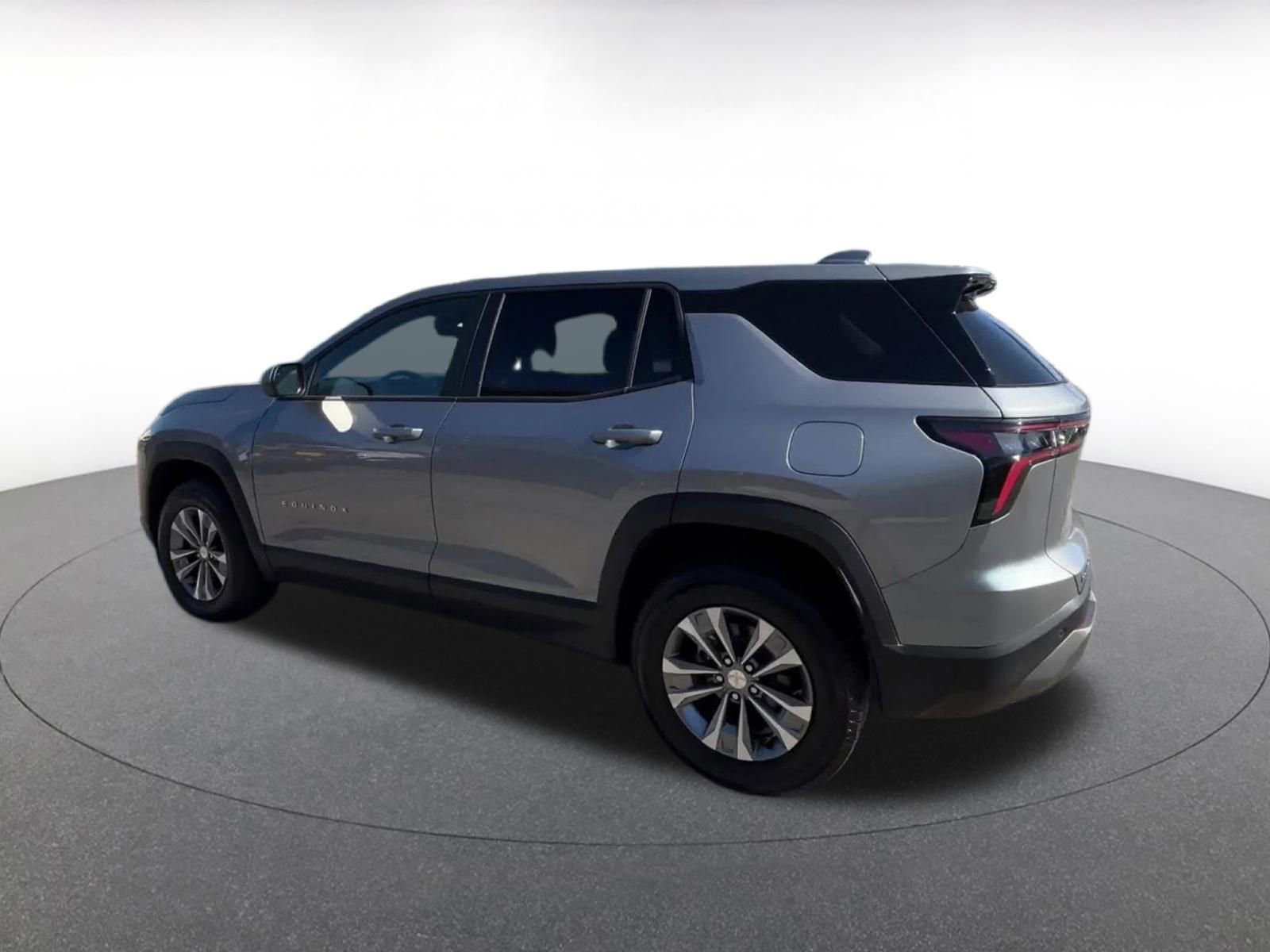 Thumbnail: 2025 Chevrolet Equinox - 10