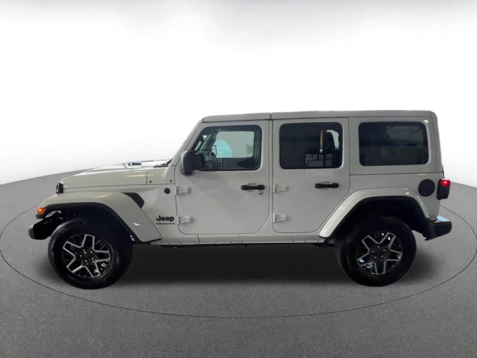 Thumbnail: 2025 Jeep Wrangler - 8