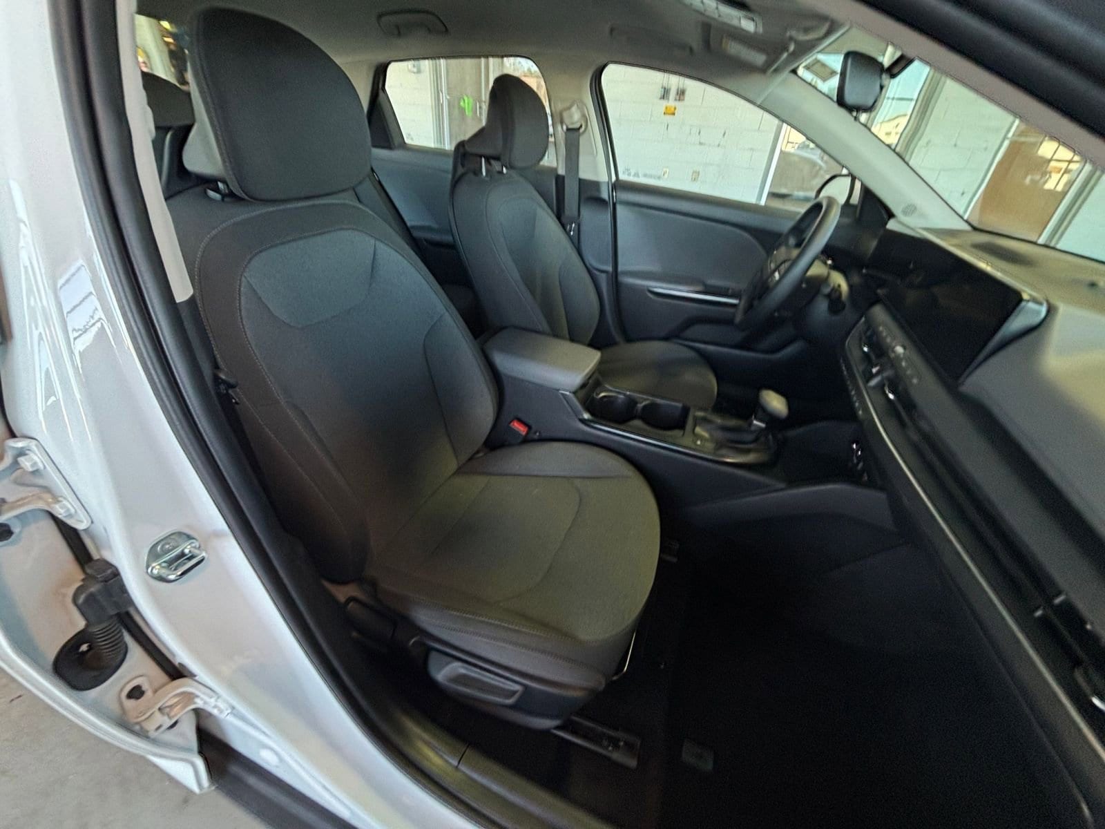 Thumbnail: 2025 Kia K4 - 35