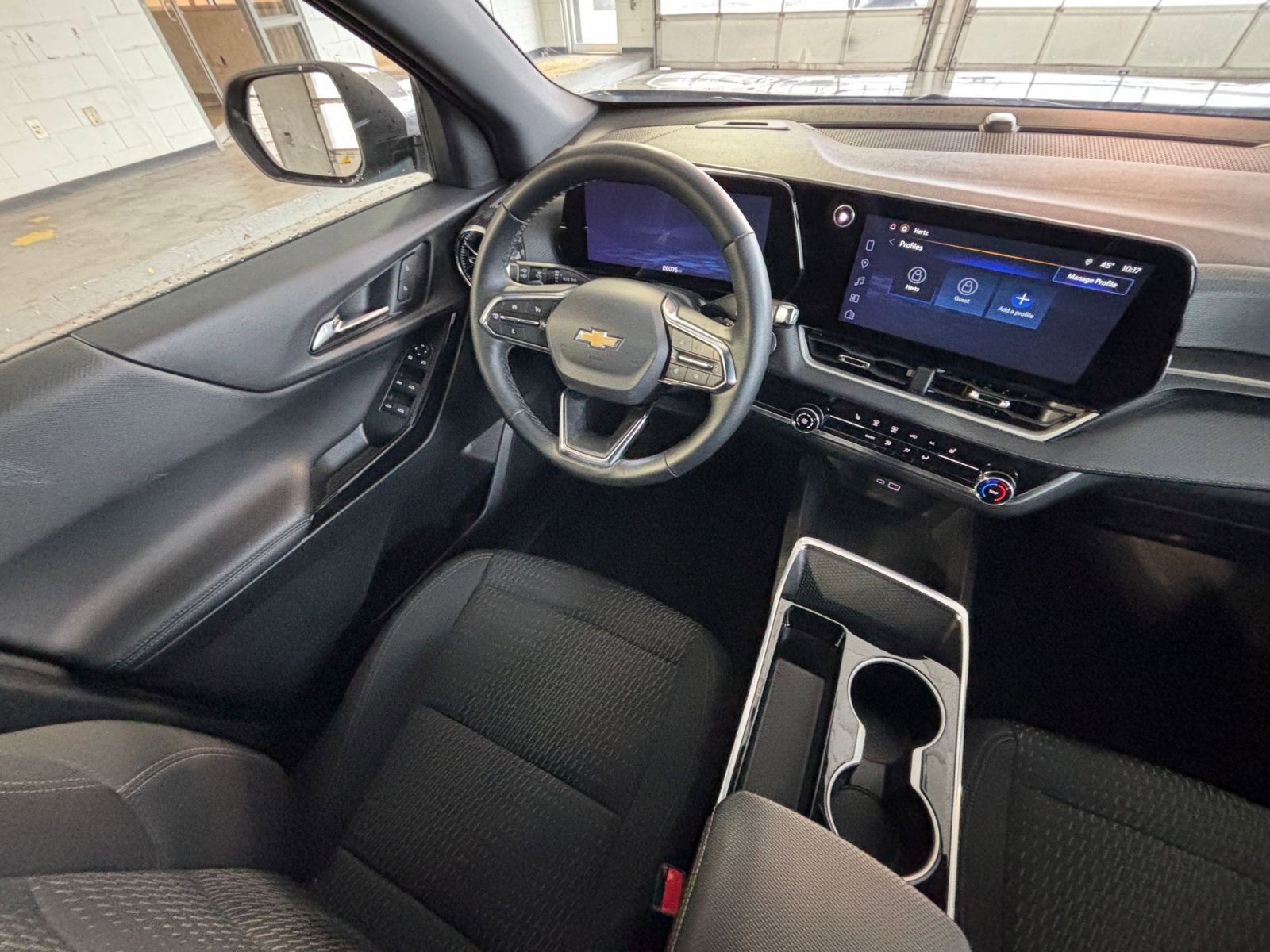 Thumbnail: 2025 Chevrolet Equinox - 35