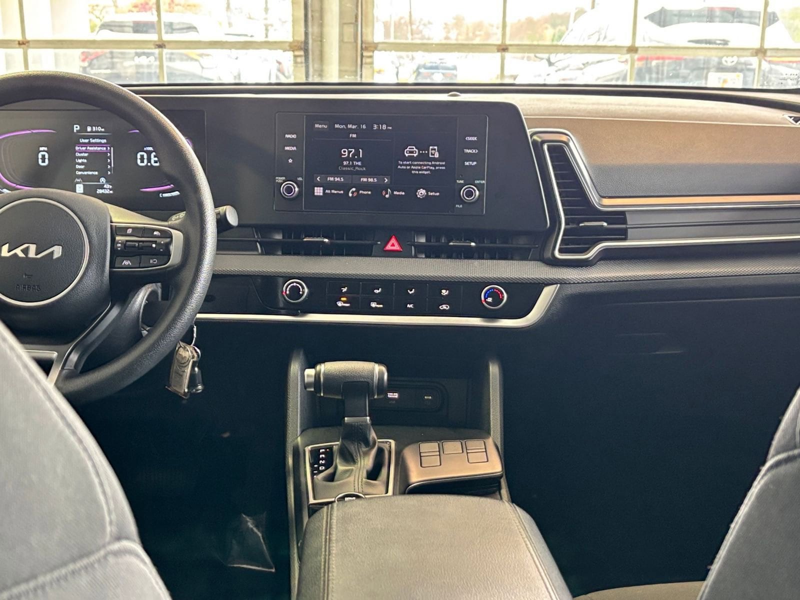 Thumbnail: 2025 Kia Sportage - 17