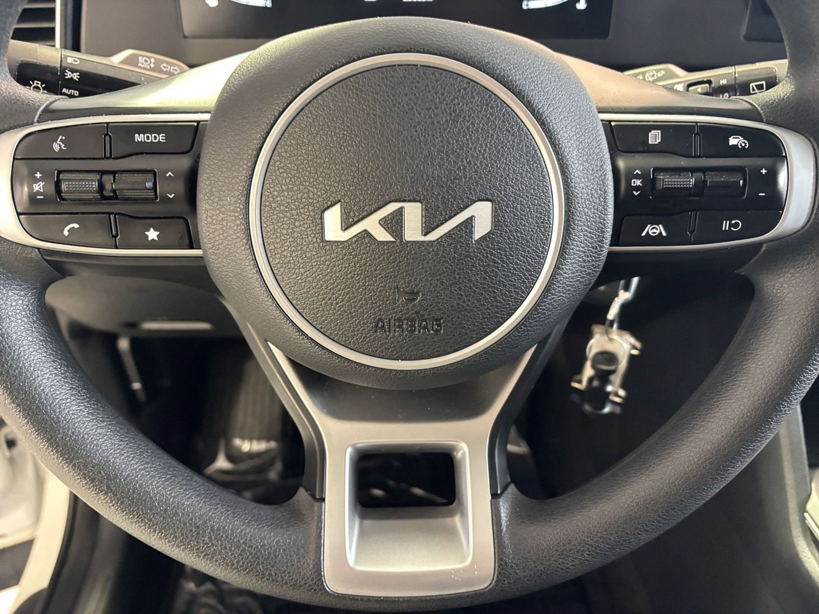 Thumbnail: 2025 Kia Sportage - 32