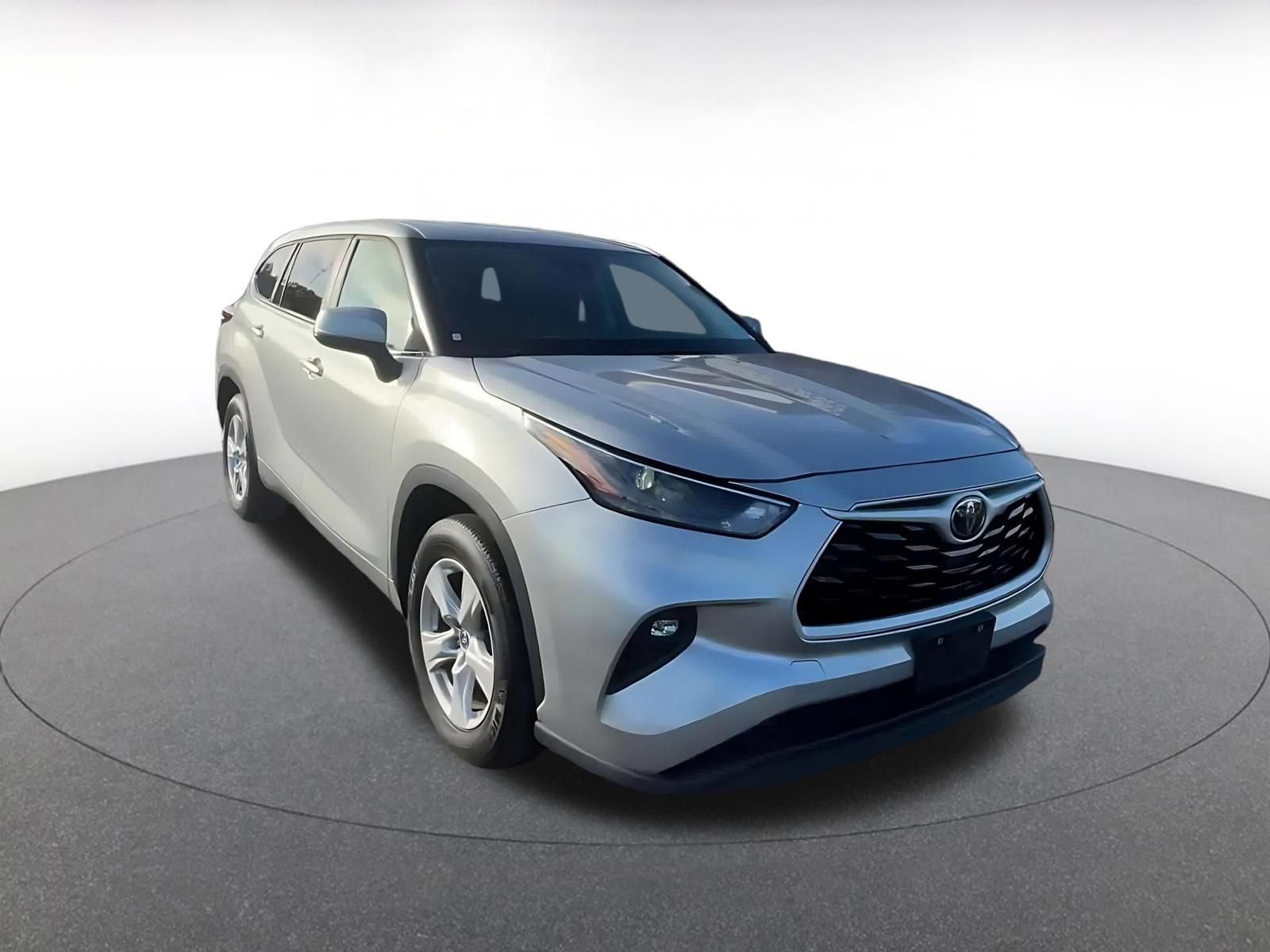 Thumbnail: 2025 Toyota Highlander - 3