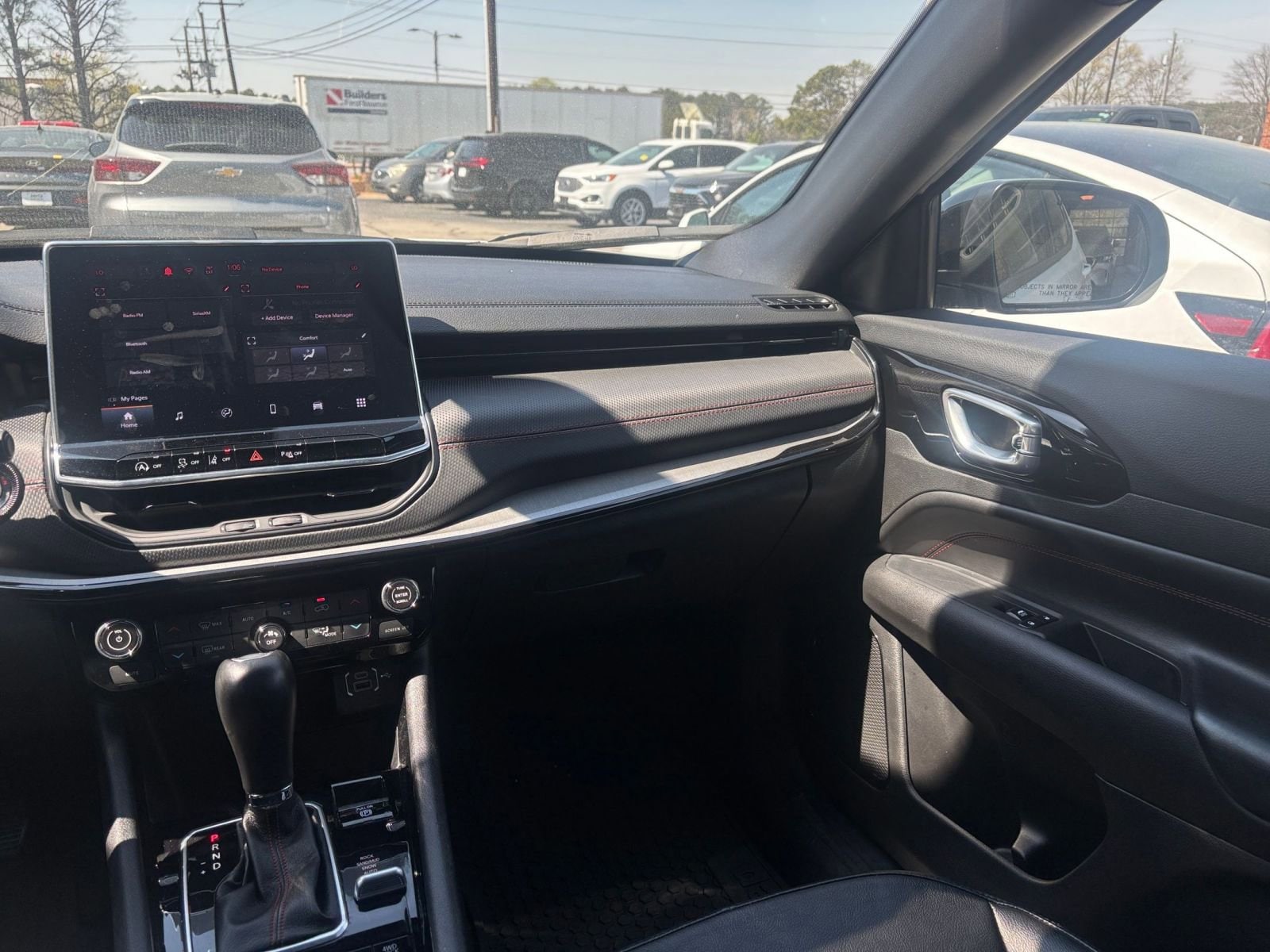 Thumbnail: 2025 Jeep Compass - 34