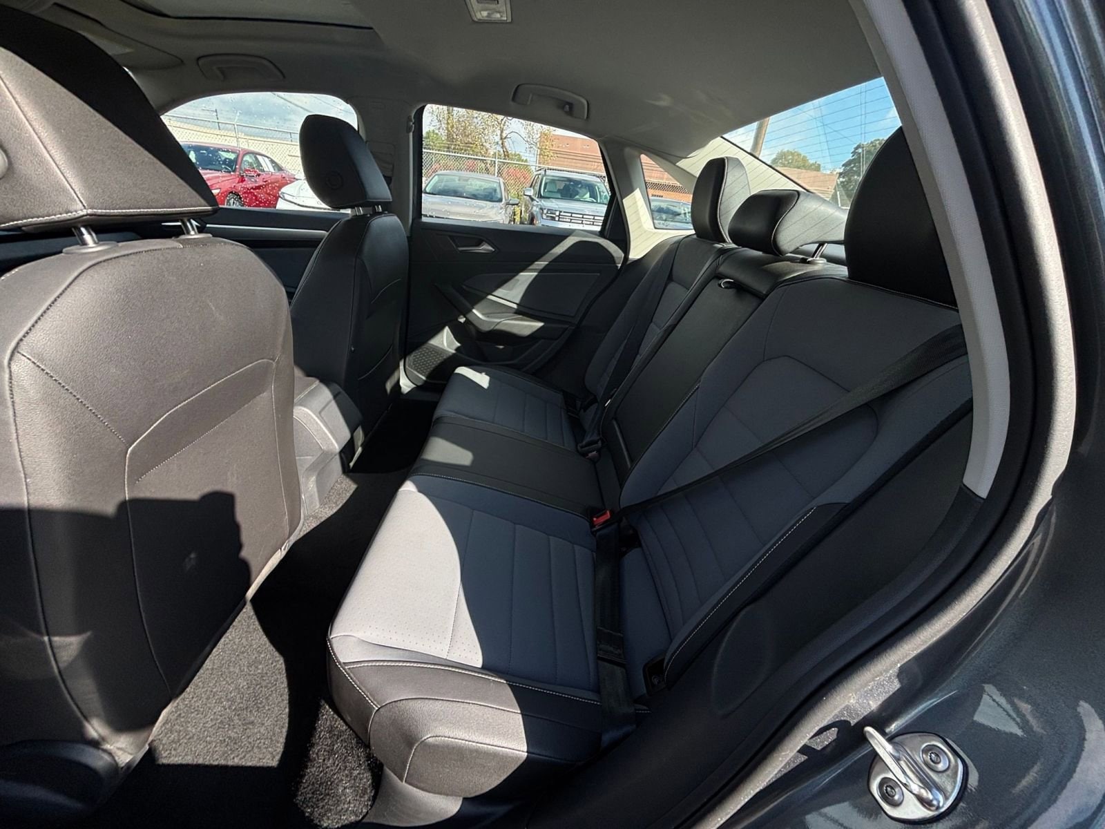 Thumbnail: 2025 Volkswagen Jetta - 26