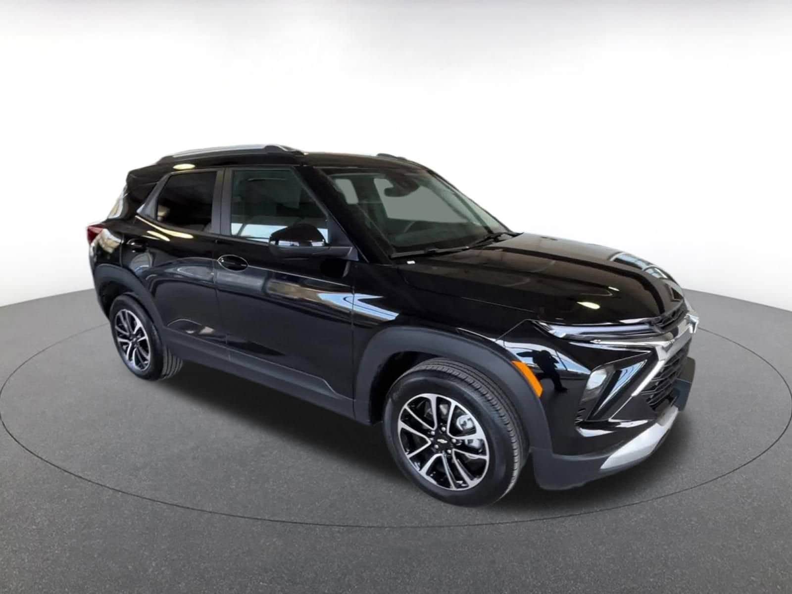 Thumbnail: 2025 Chevrolet TrailBlazer - 2