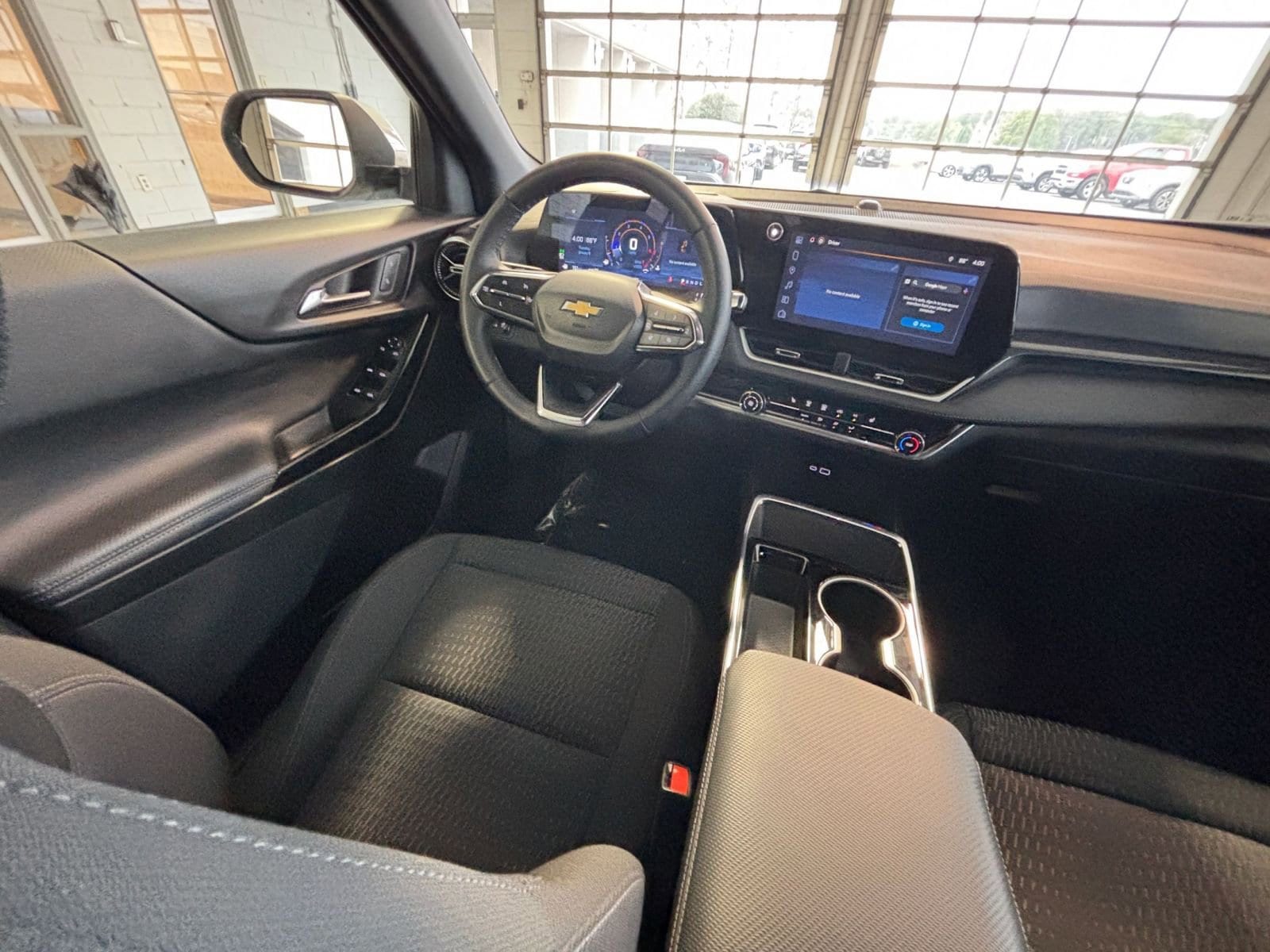 Thumbnail: 2025 Chevrolet Equinox - 33