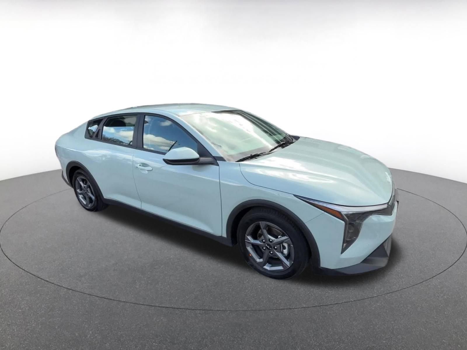 Thumbnail: 2025 Kia K4 - 2