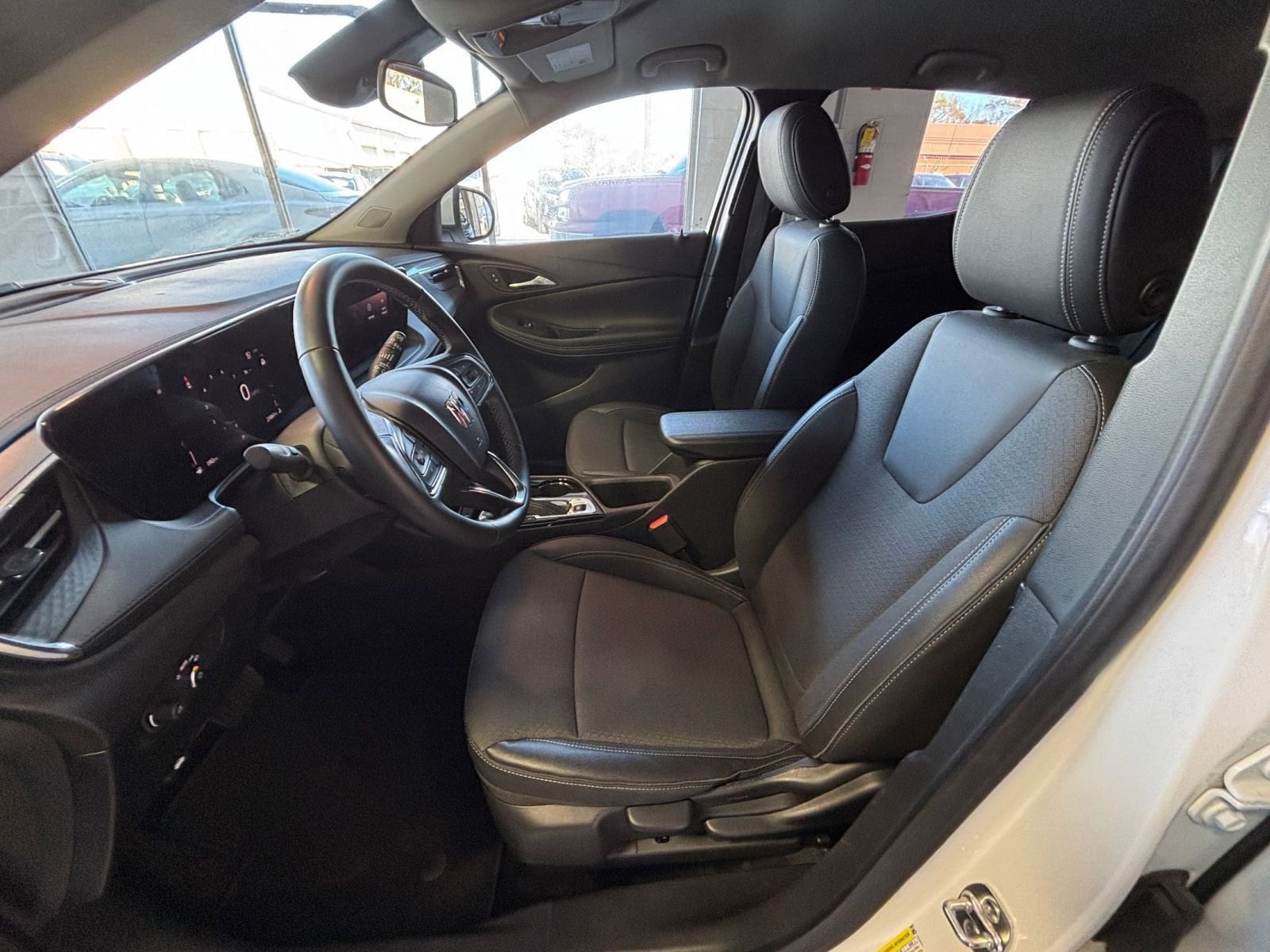 Thumbnail: 2025 Buick Encore GX - 31