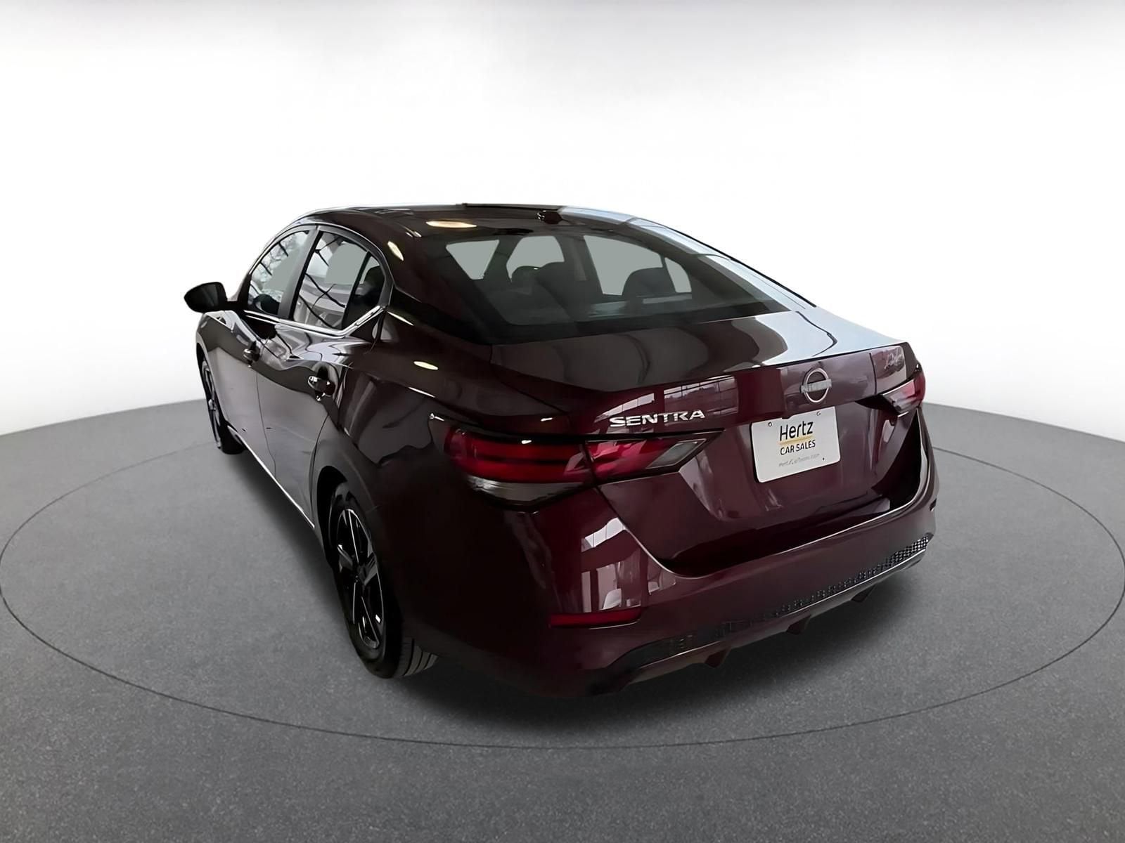 Thumbnail: 2025 Nissan Sentra - 10