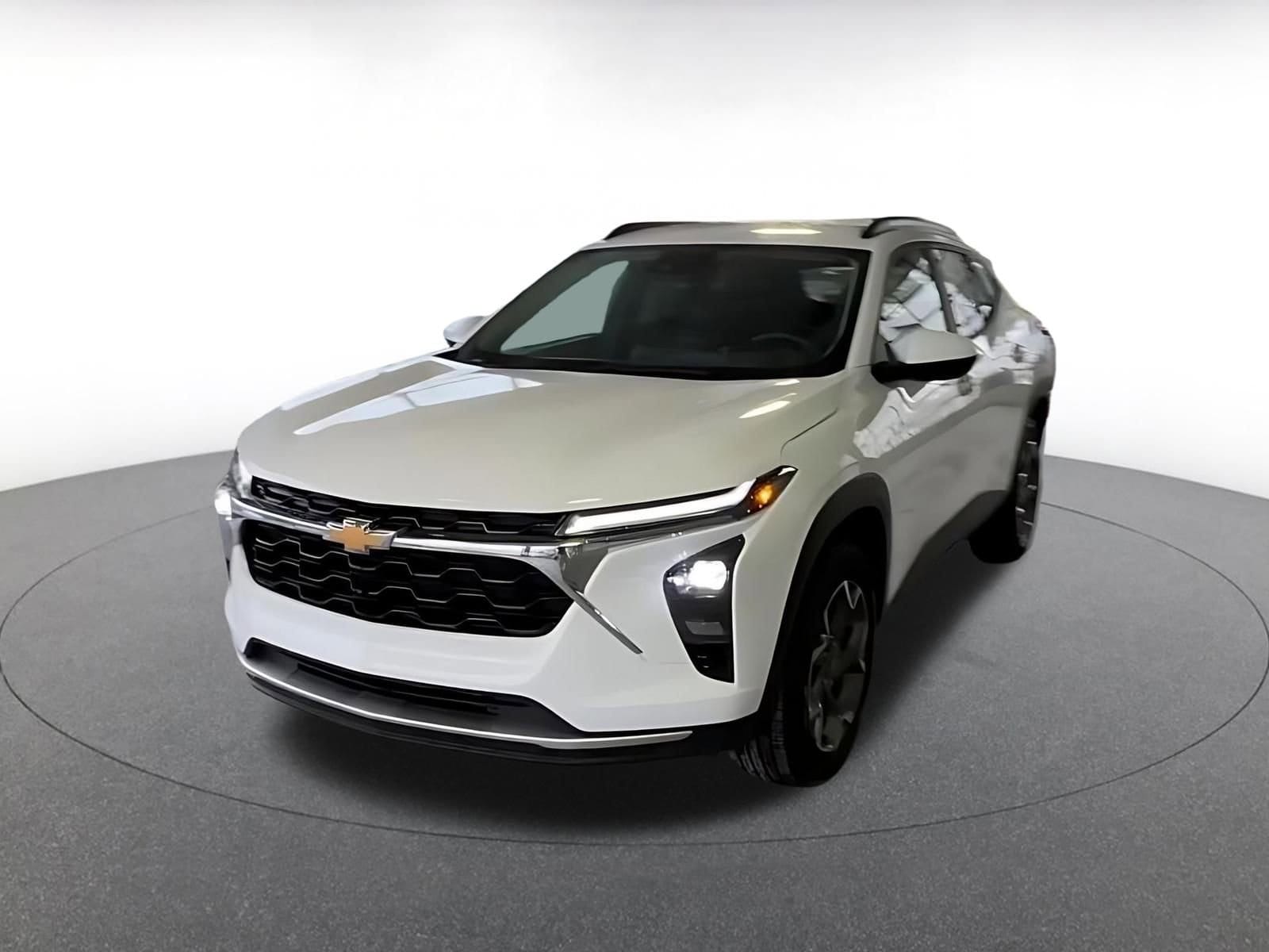 Thumbnail: 2025 Chevrolet Trax - 6