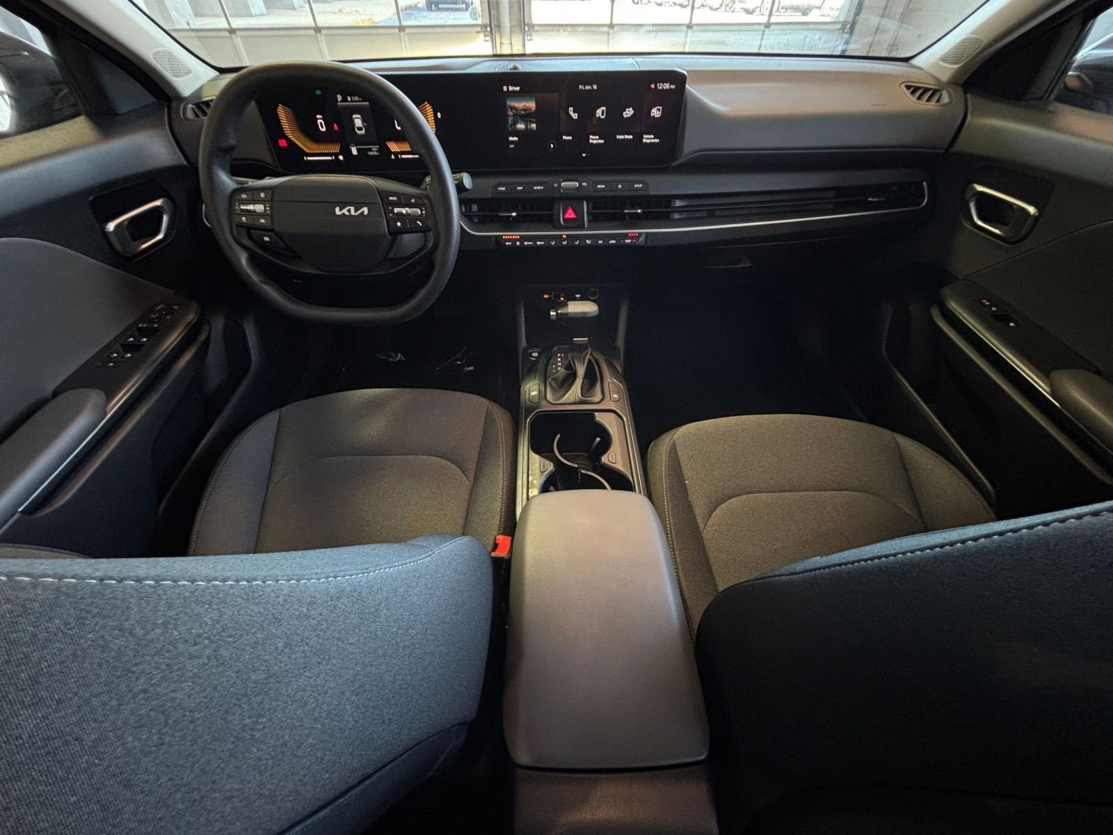 Thumbnail: 2025 Kia K4 - 32