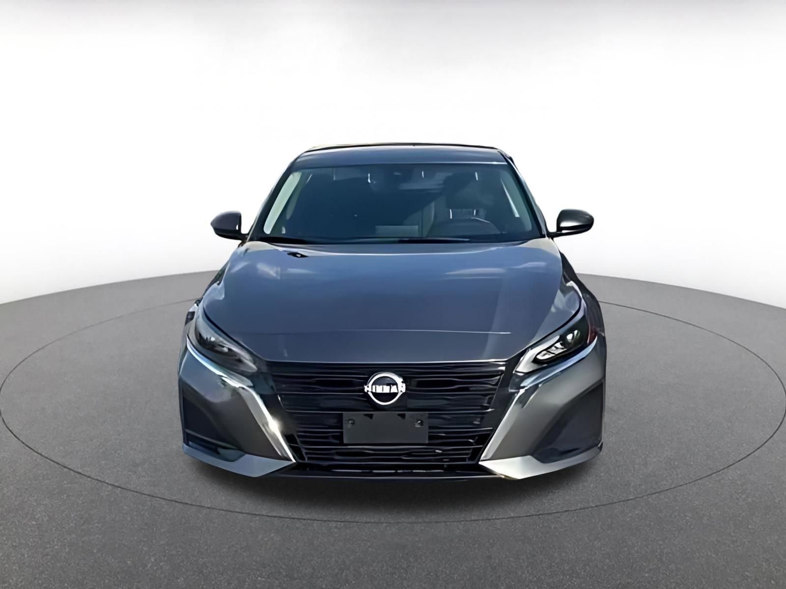 Thumbnail: 2025 Nissan Altima - 17