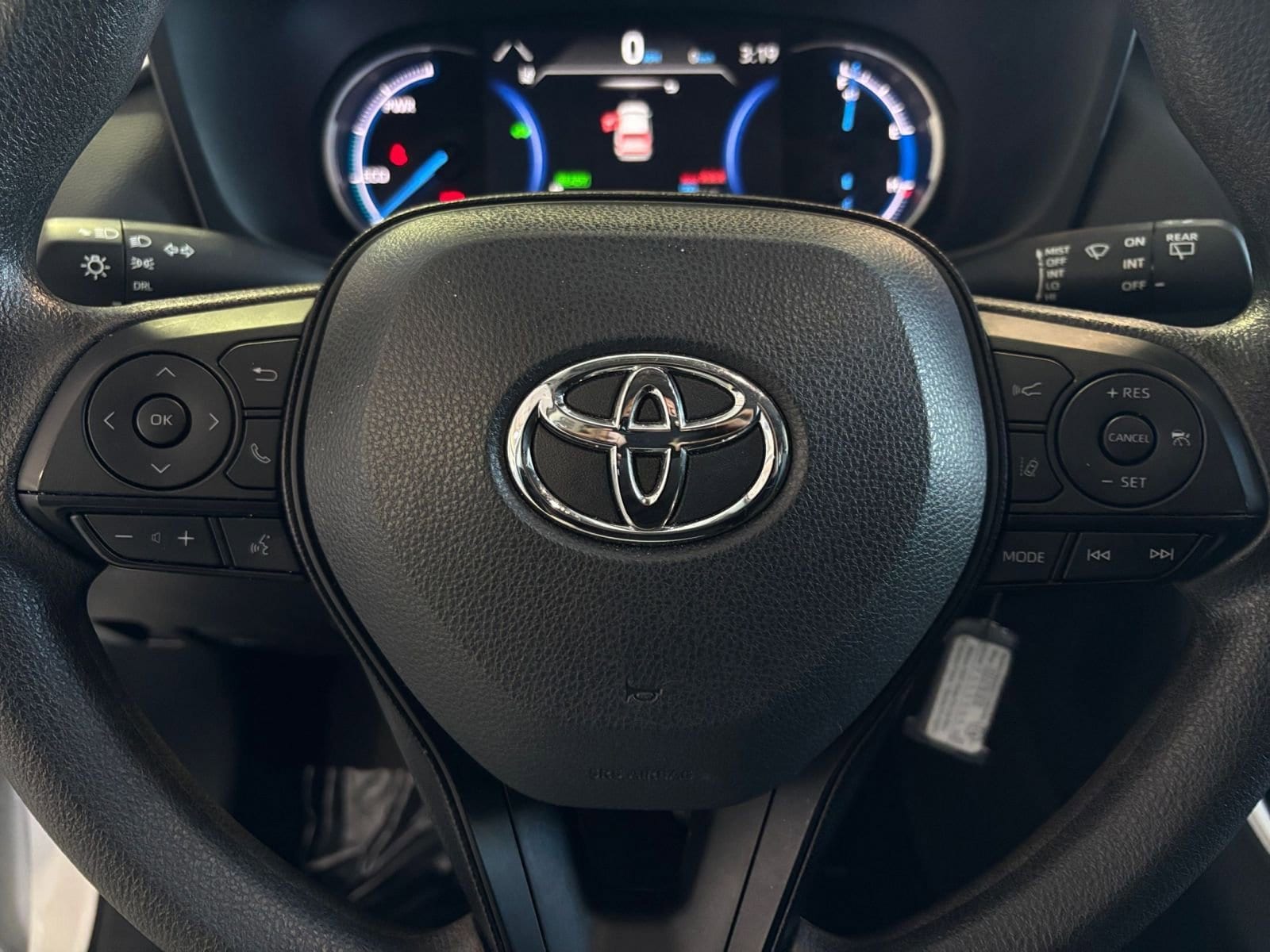 Thumbnail: 2025 Toyota RAV4 - 27