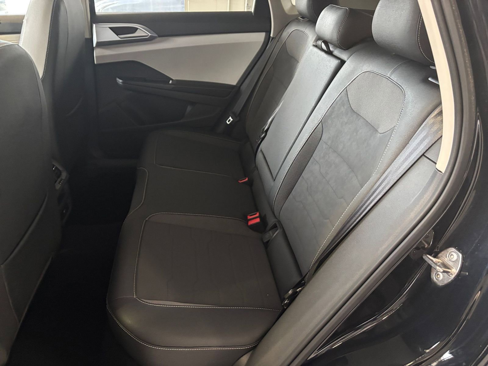 Thumbnail: 2025 Volkswagen Taos - 26