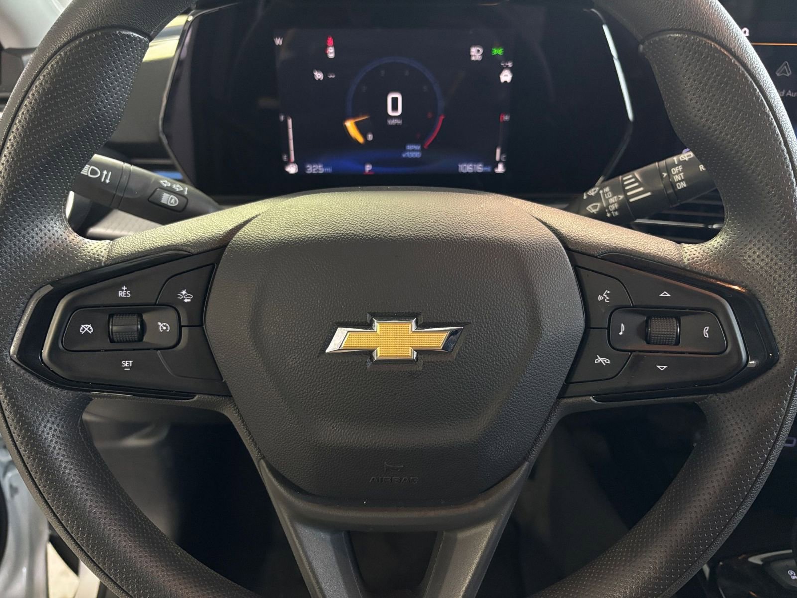 Thumbnail: 2025 Chevrolet Trax - 27