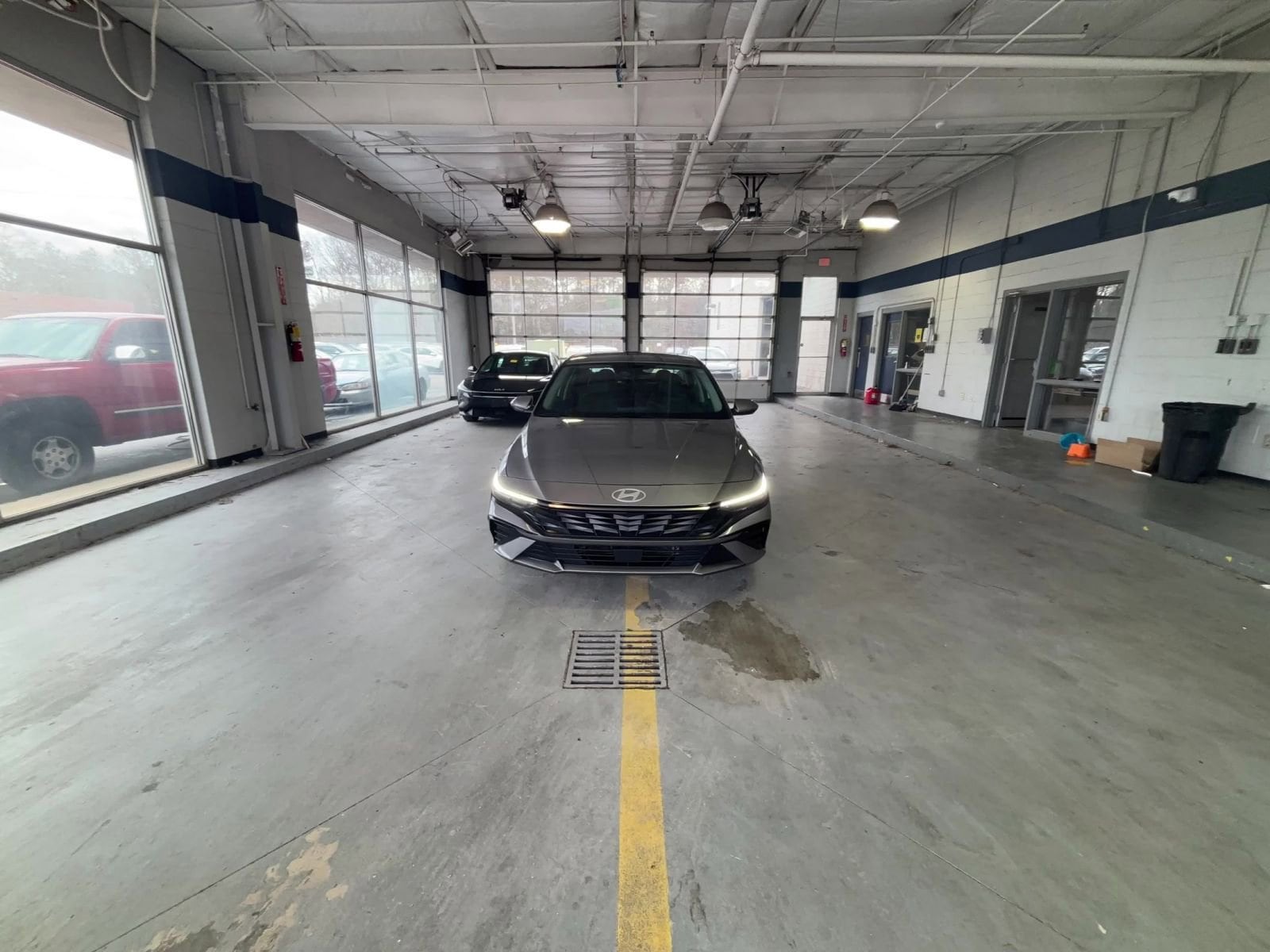 Thumbnail: 2025 Hyundai Elantra - 16