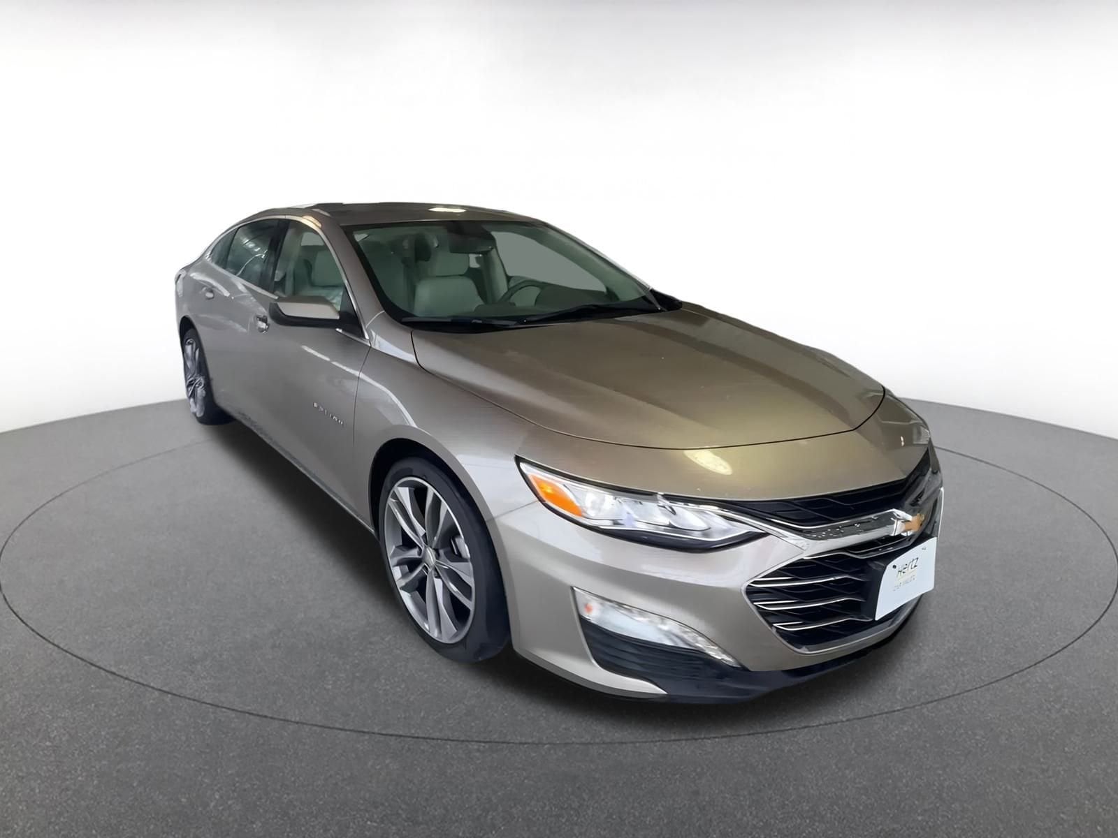 Thumbnail: 2024 Chevrolet Malibu - 3