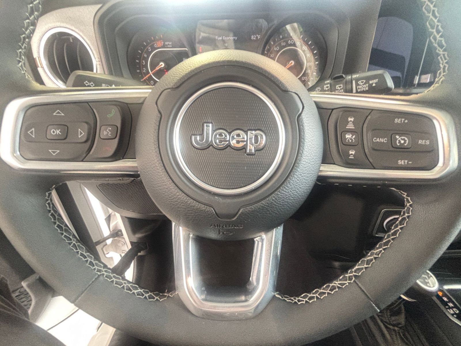 Thumbnail: 2025 Jeep Wrangler - 28