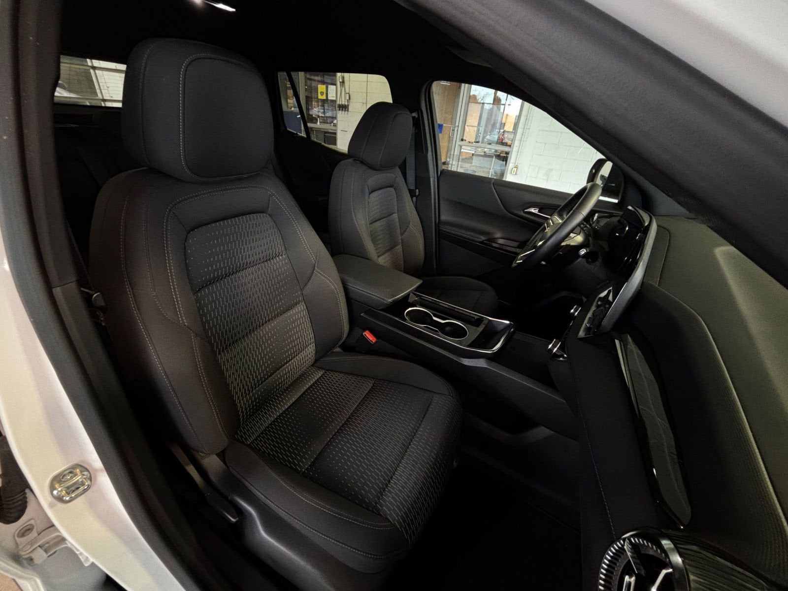 Thumbnail: 2025 Chevrolet Equinox - 35