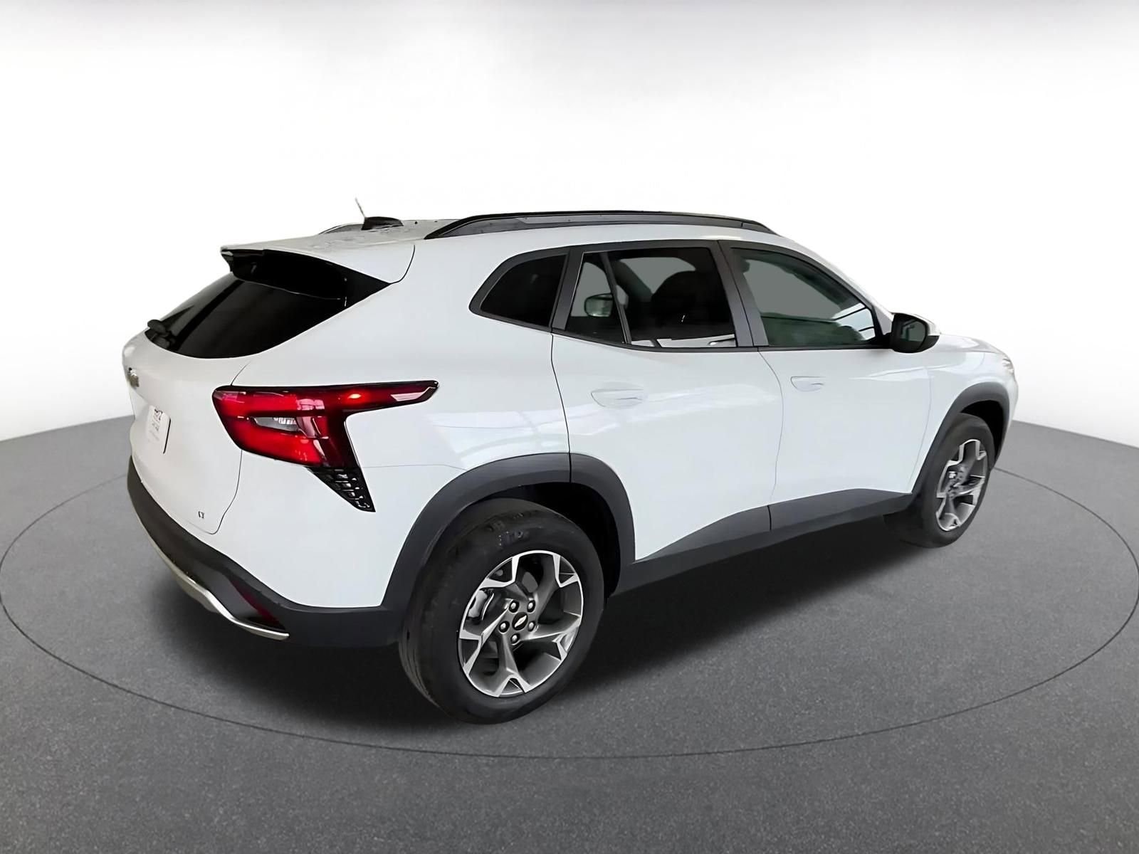 Thumbnail: 2025 Chevrolet Trax - 15