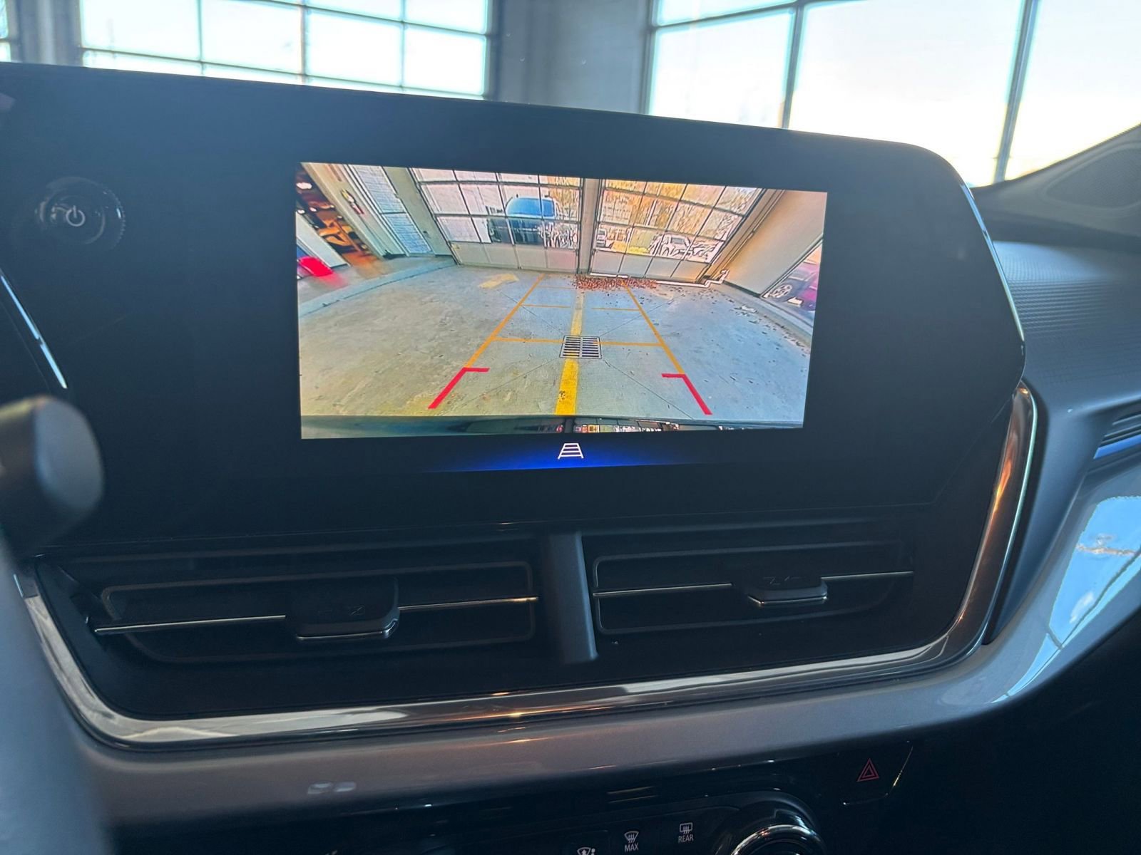 Thumbnail: 2025 Chevrolet Trax - 20