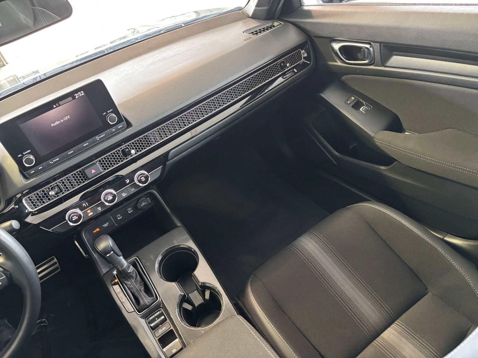 Thumbnail: 2025 Honda Civic - 33