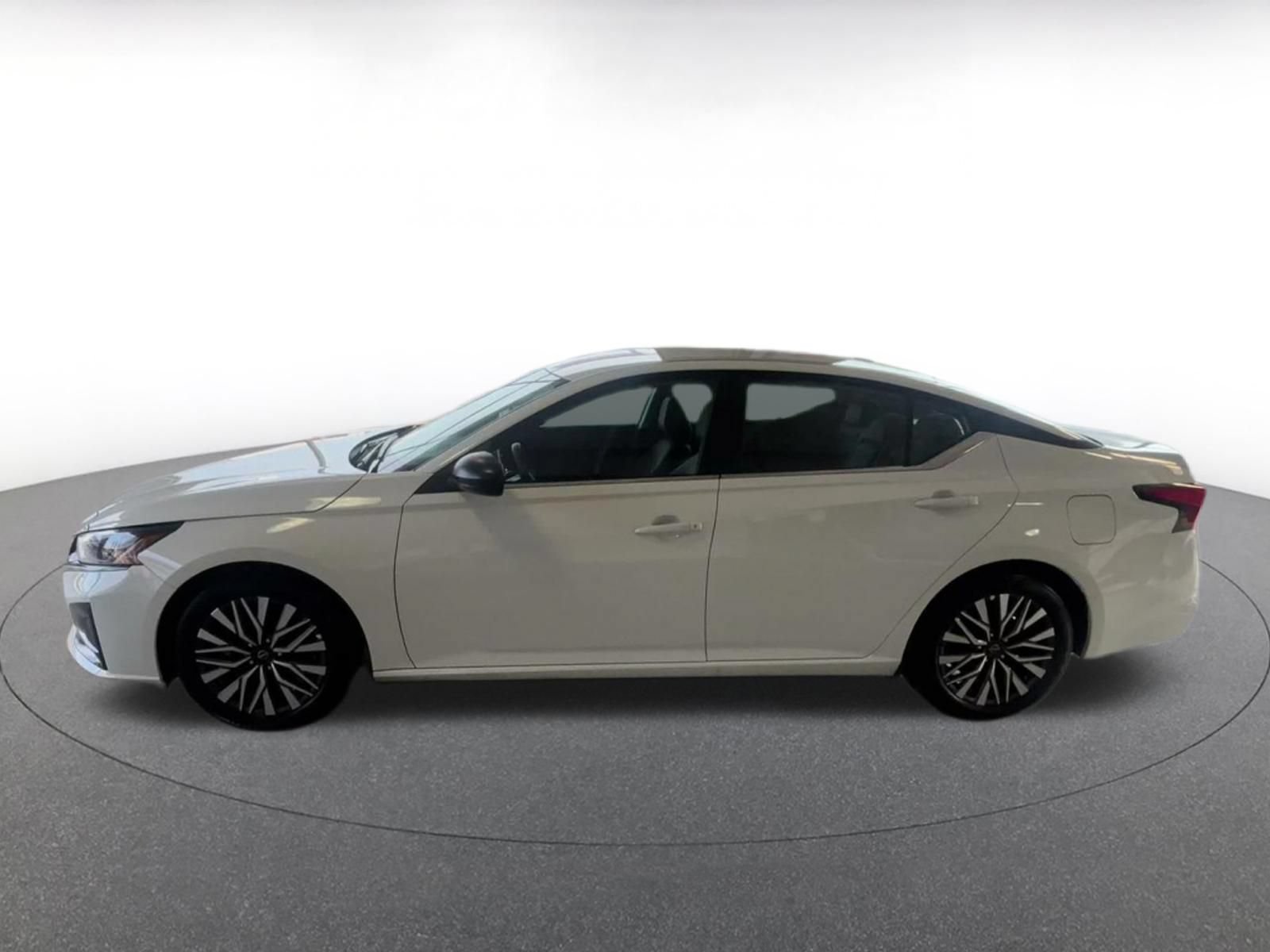 Thumbnail: 2026 Nissan Altima - 8